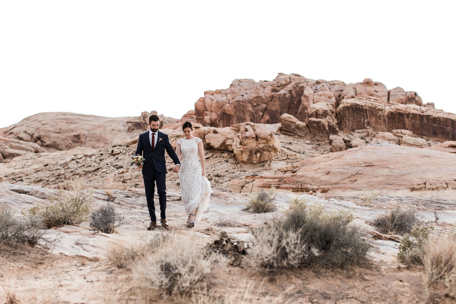 valley of fire pop up wedding with flora pop00010.jpg