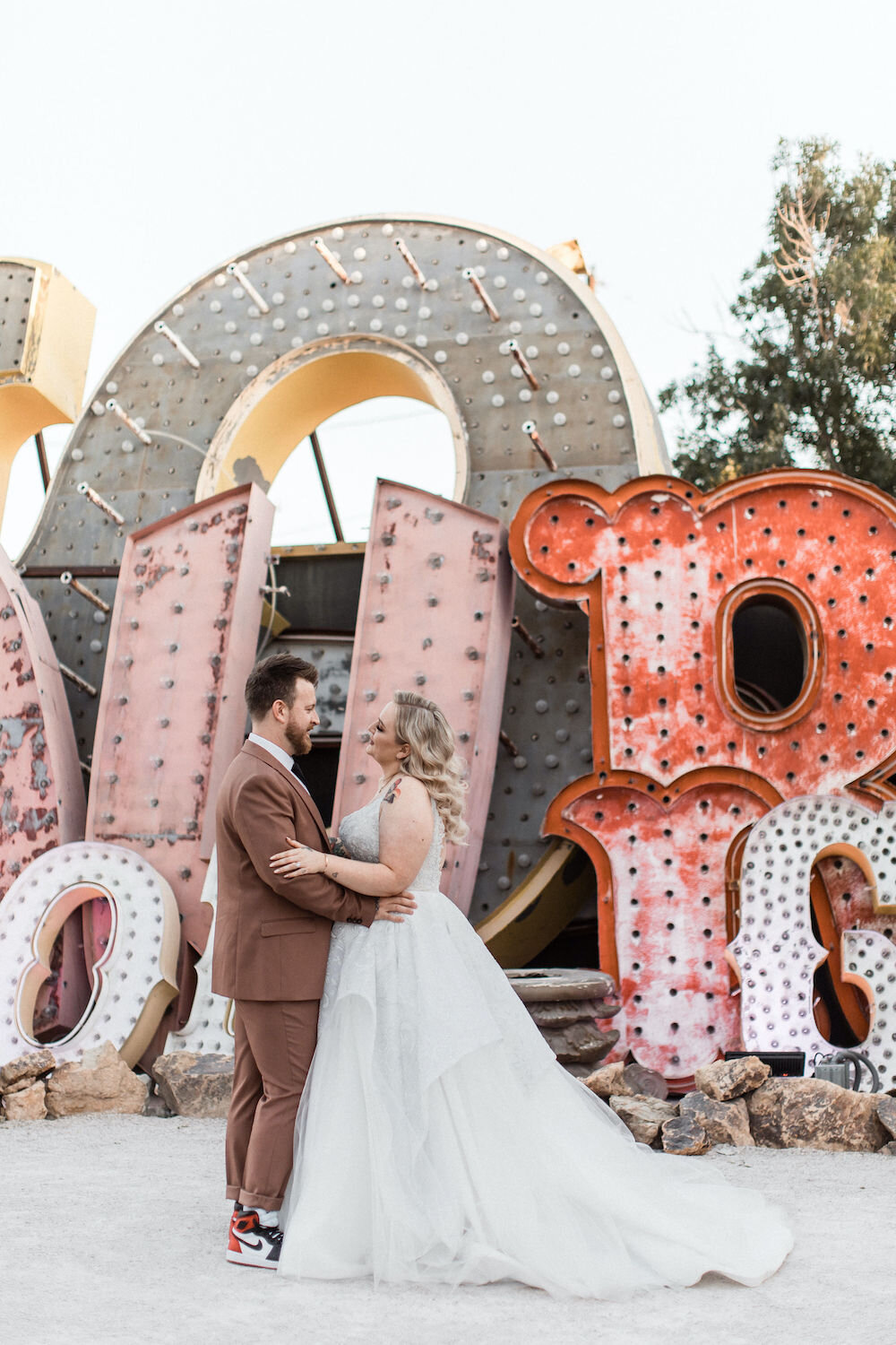 neon museum intimate wedding las vegas wedding00023.jpg