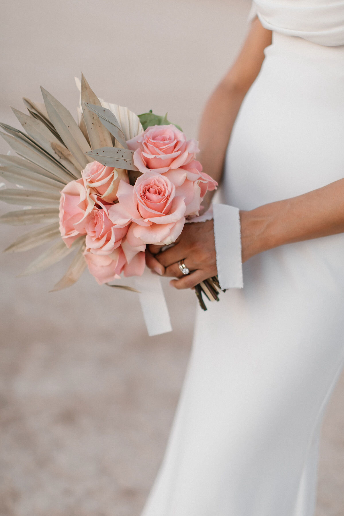 las vegas elopement dry lake bed flora pop00057.jpg