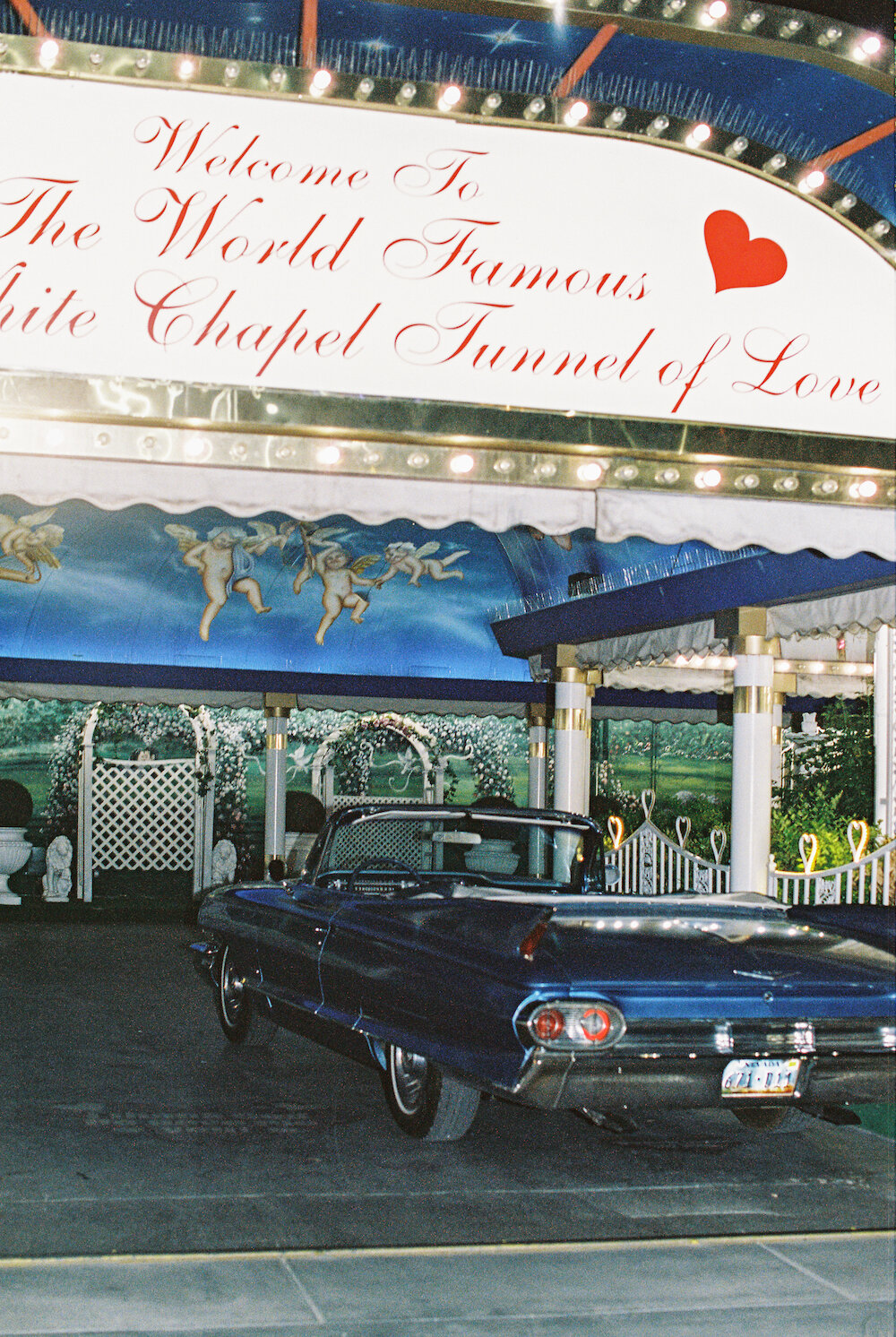 little white wedding chapel las vegas elopement00156.jpg