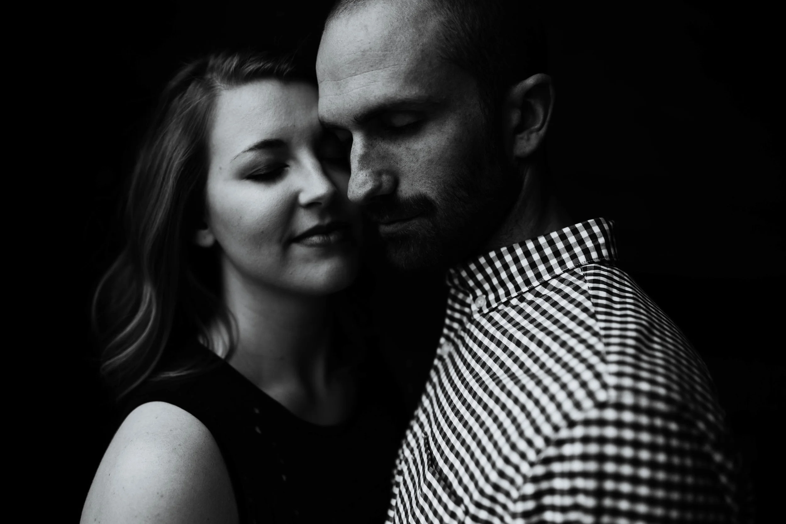 Alex & John: Downtown KC Engagement Session | Hannahill Photography | Kansas City, Mo | rooftop library session urban brick walls | engaged | couples portraits | wedding photographer | lifestyle photographer | documentary love story photographer