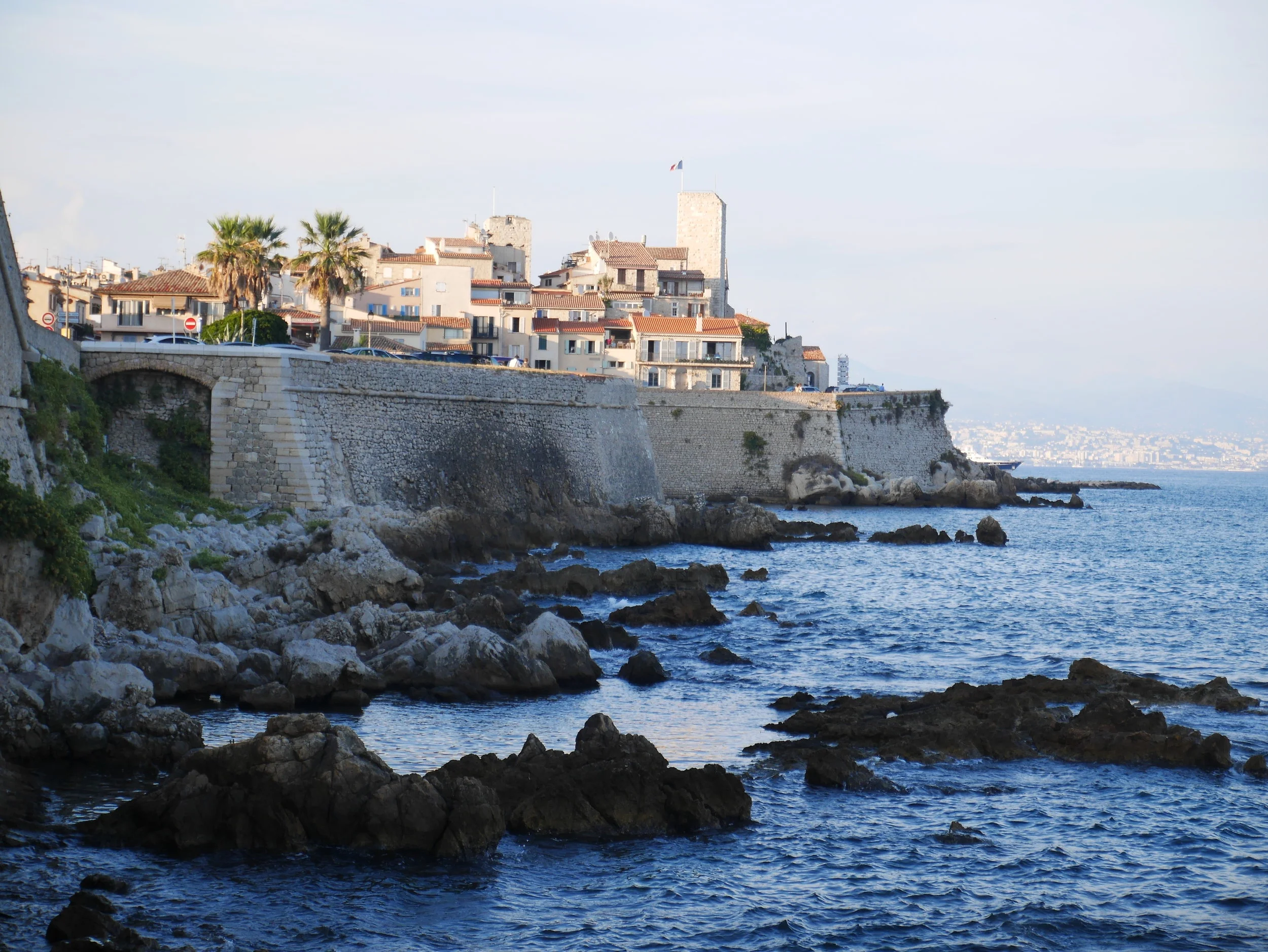 A beautiful walk by the sea in Antibes
