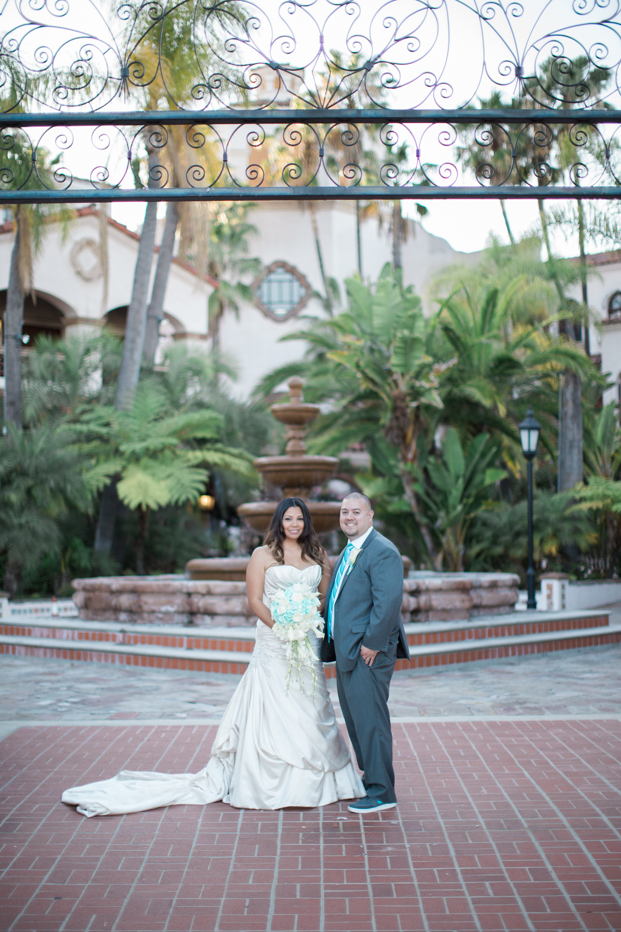 MikeAndGina_NeportDunes_BrandonJFerlinPhotography-92.jpg