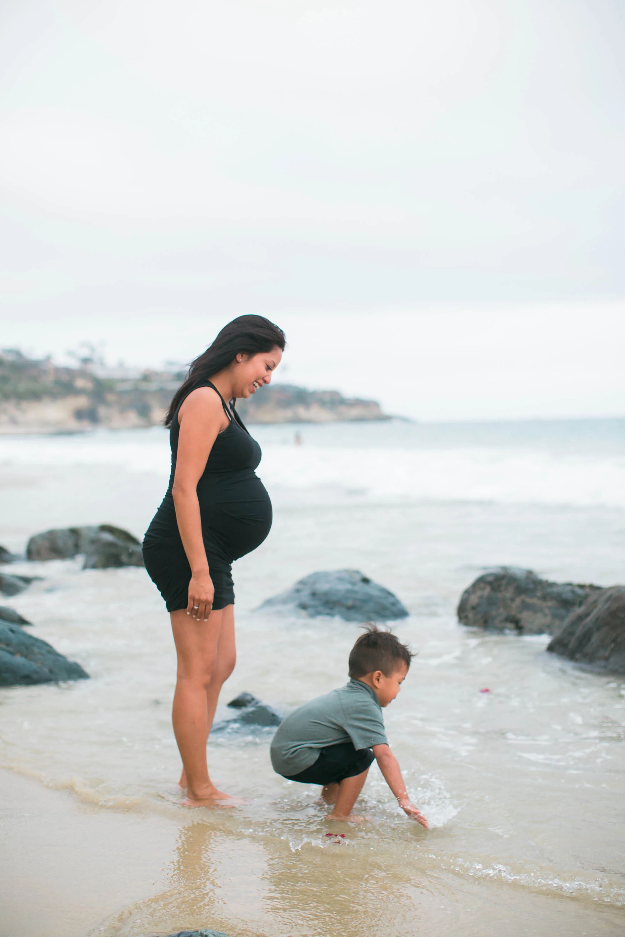 Joy_Maternity_LagunaBeach_BrandonJFerlinPhotography-10.jpg