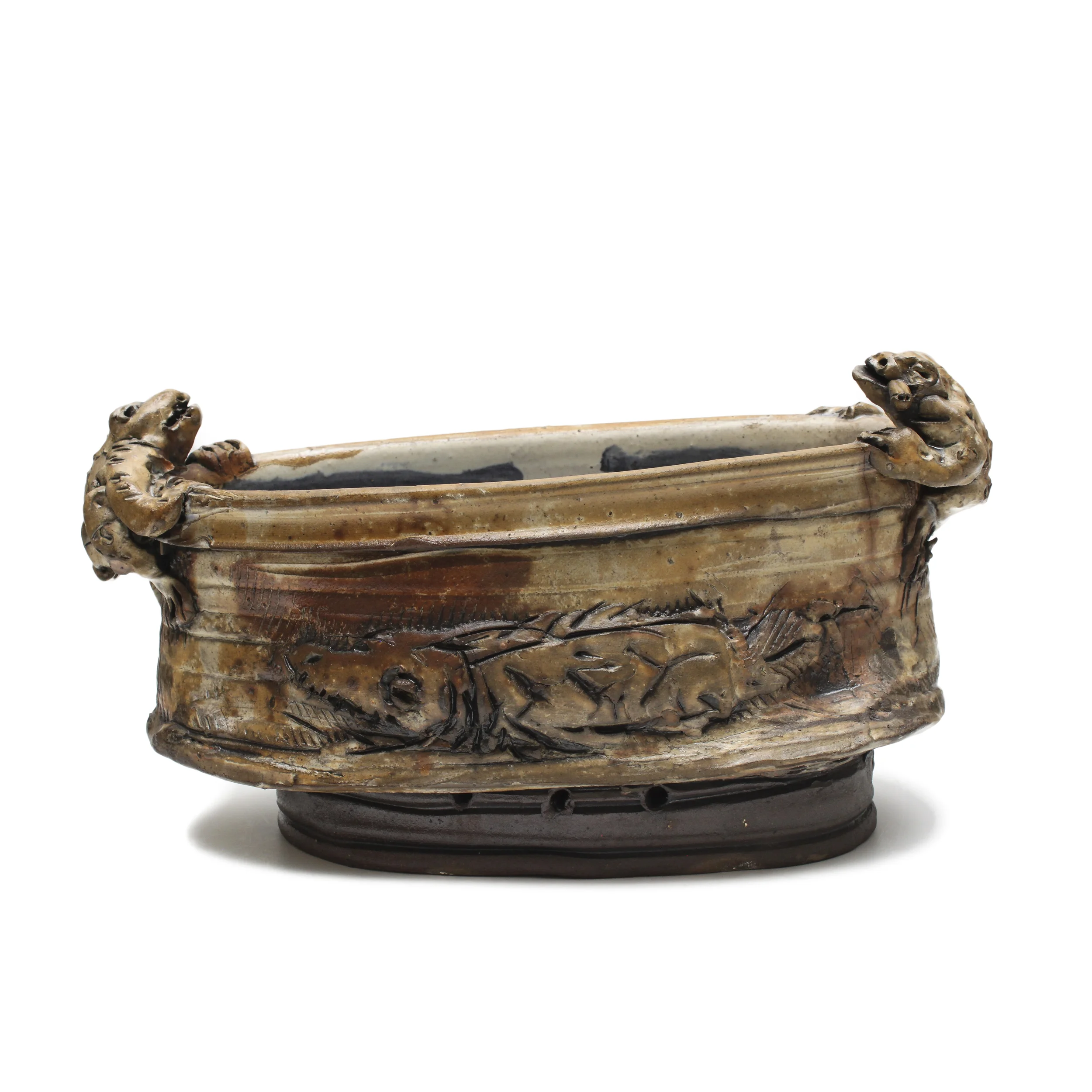 Large Oval Sculptural Dish with Frogs 2