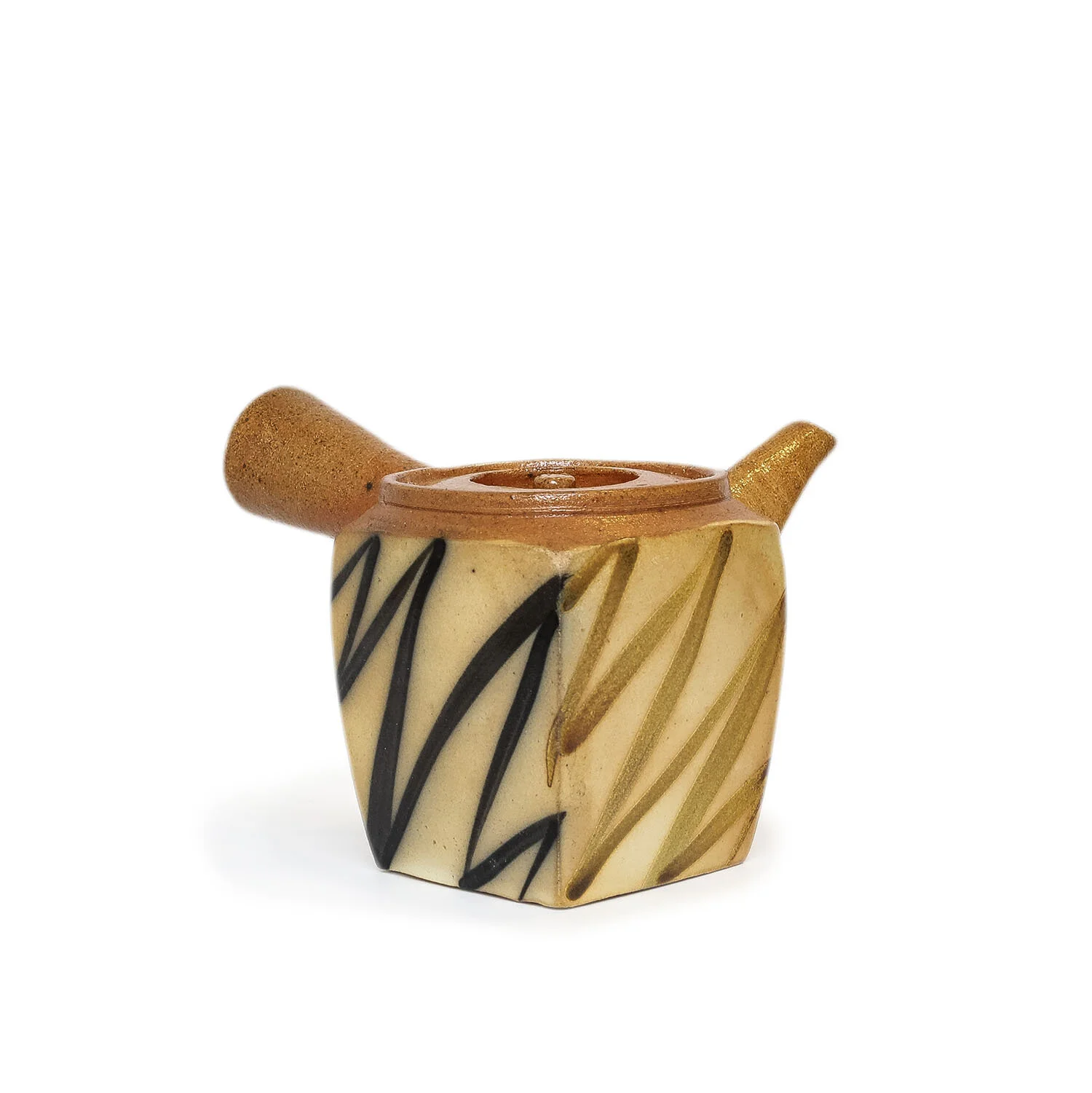 Simon_Side Handle Teapot 2_Nevica_03-web.jpg