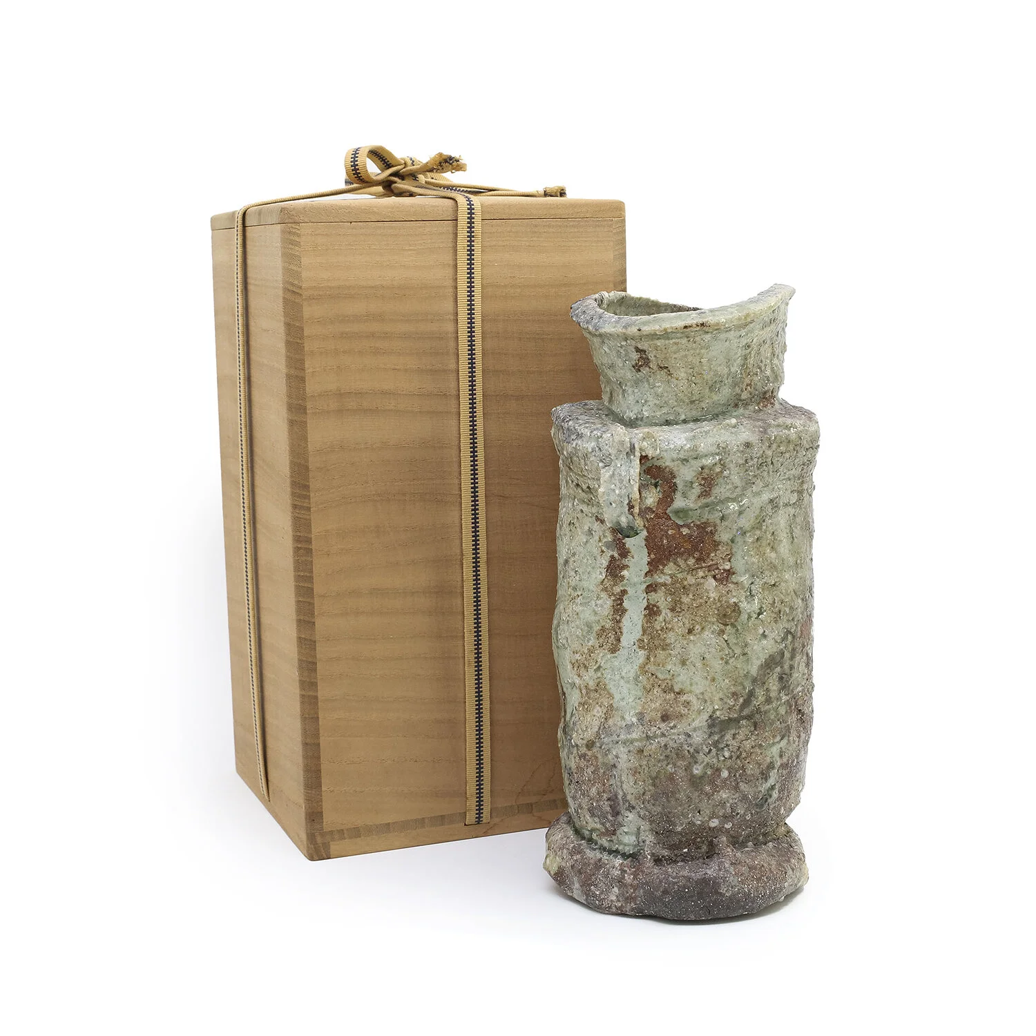Goro_Woodfired Vase_Nevica_02_web.jpg