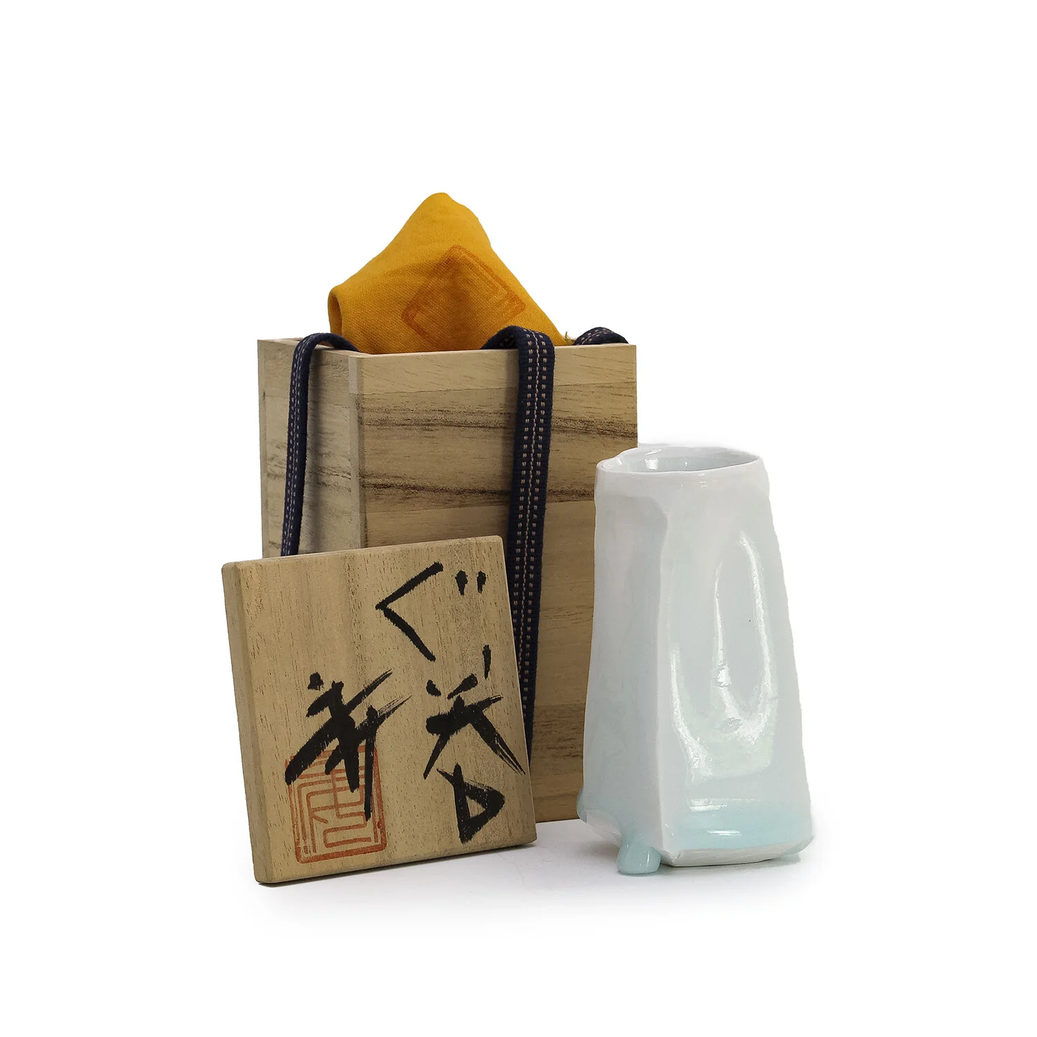 Kato_Celadon Vase_Nevica_02_web.jpg