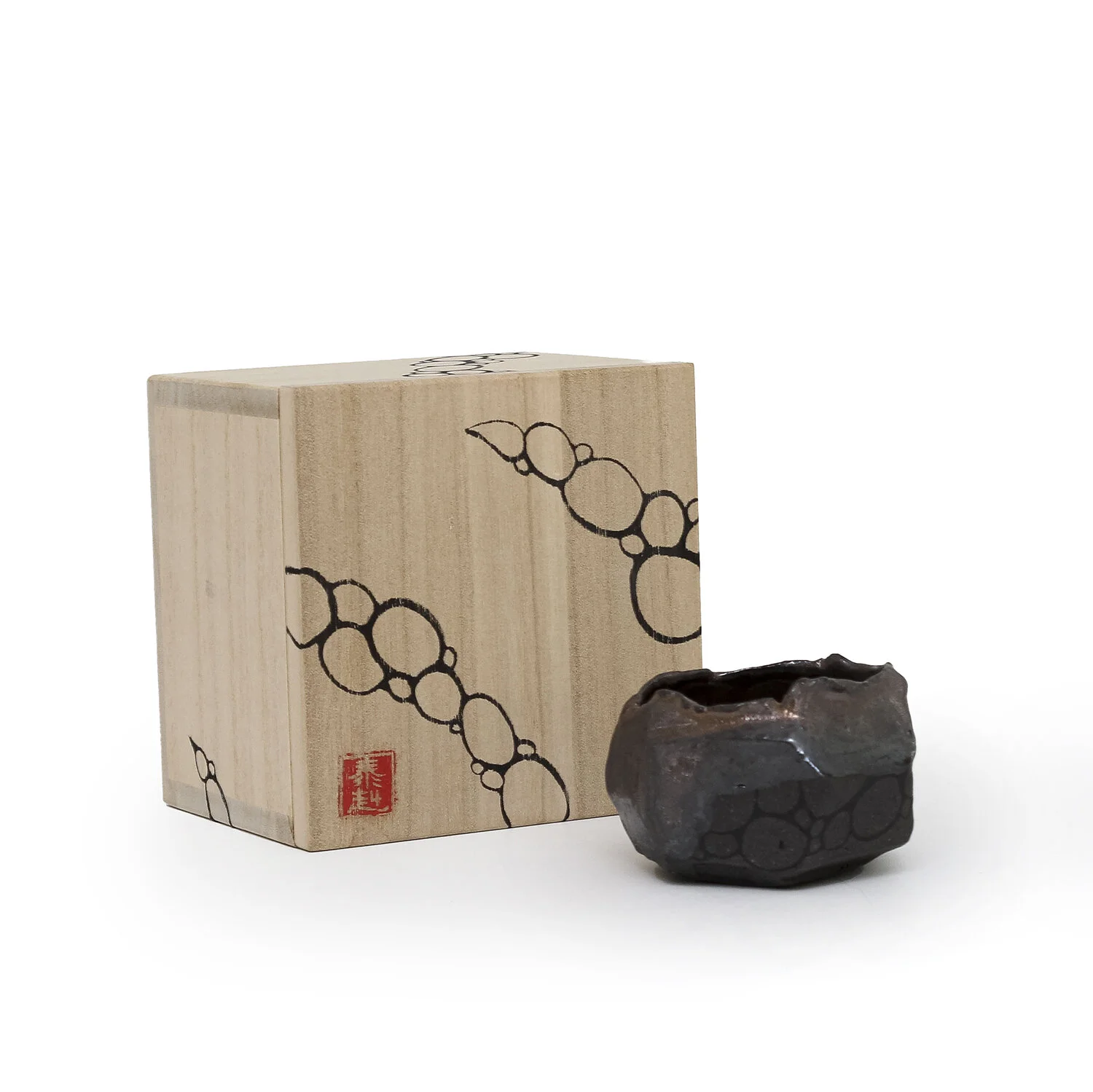 Hirotake_Guinomi w Box_Nevica_01_web.jpg