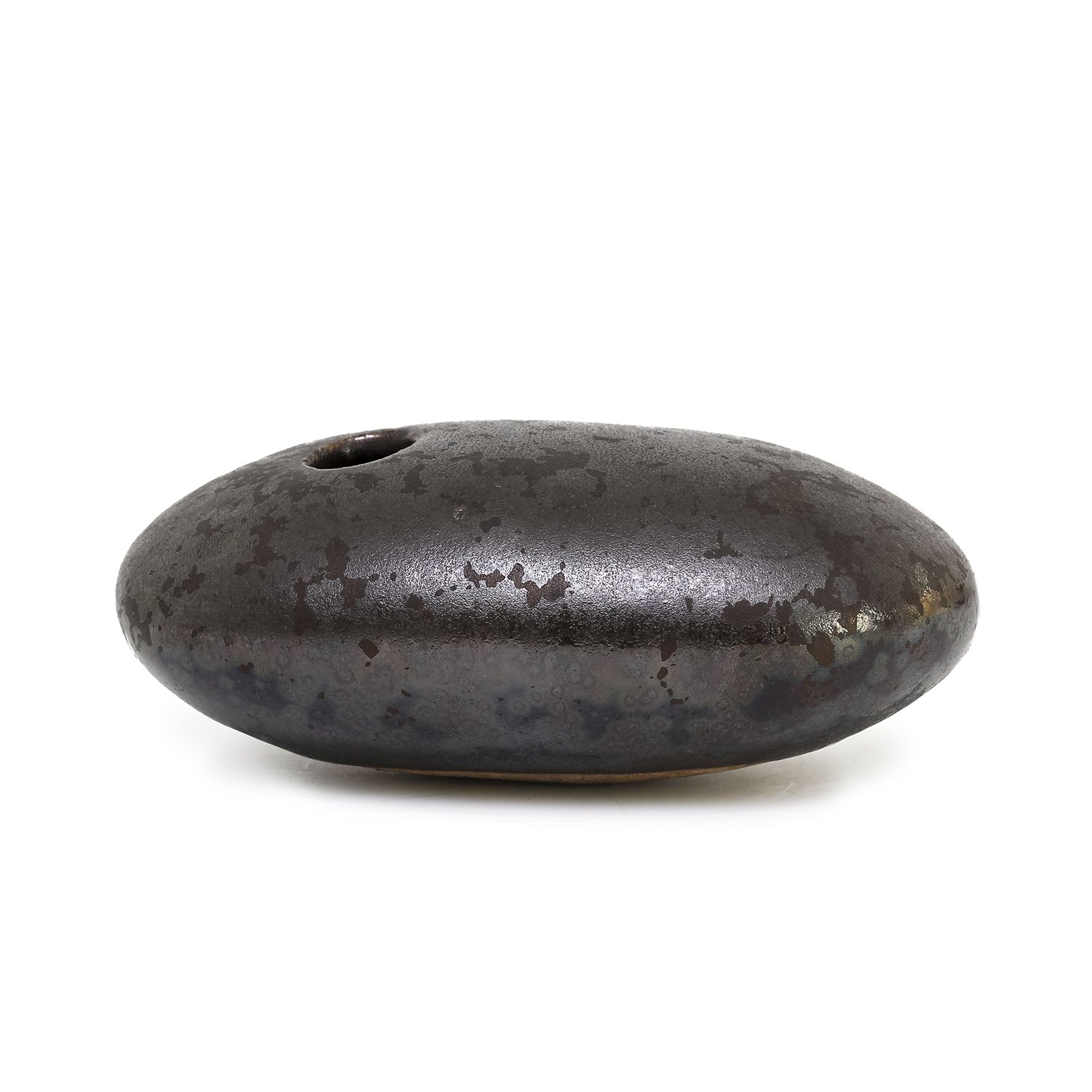 Shaner_Black Pillow Pot_Nevica_01_web.jpg