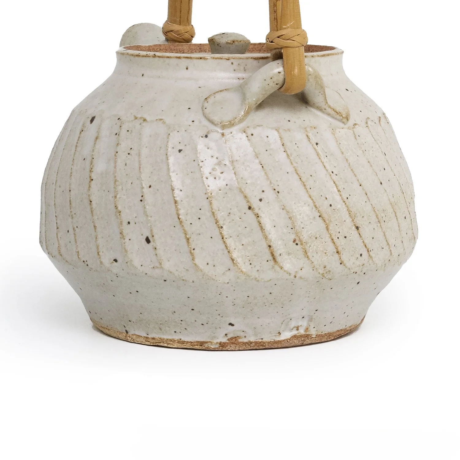 MacKenzie_Grey sm Facet Teapot_RM_Nevica_03_web.jpg