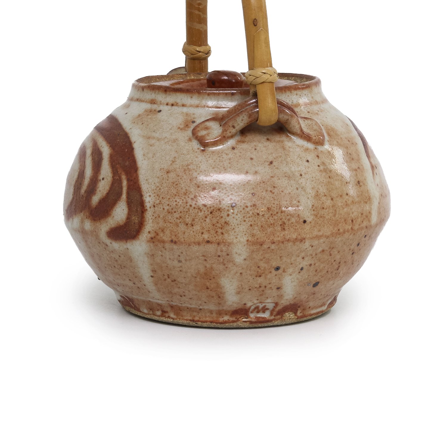 MacKenzie_Shino Finger Swipe Teapot_RM_Nevica_03_web.jpg