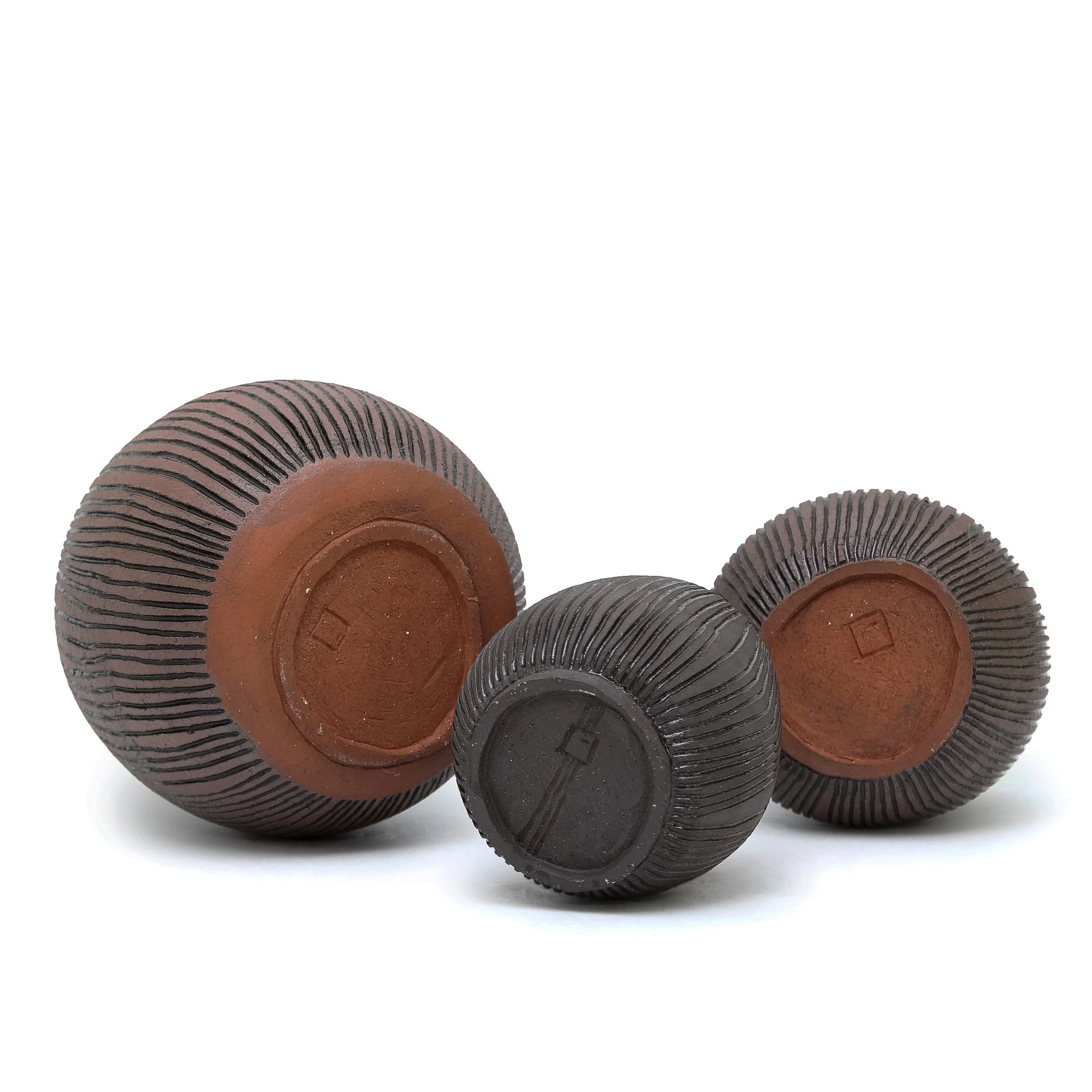 Kusaka_Three Pot Grouping_Nevica_17_web.jpg