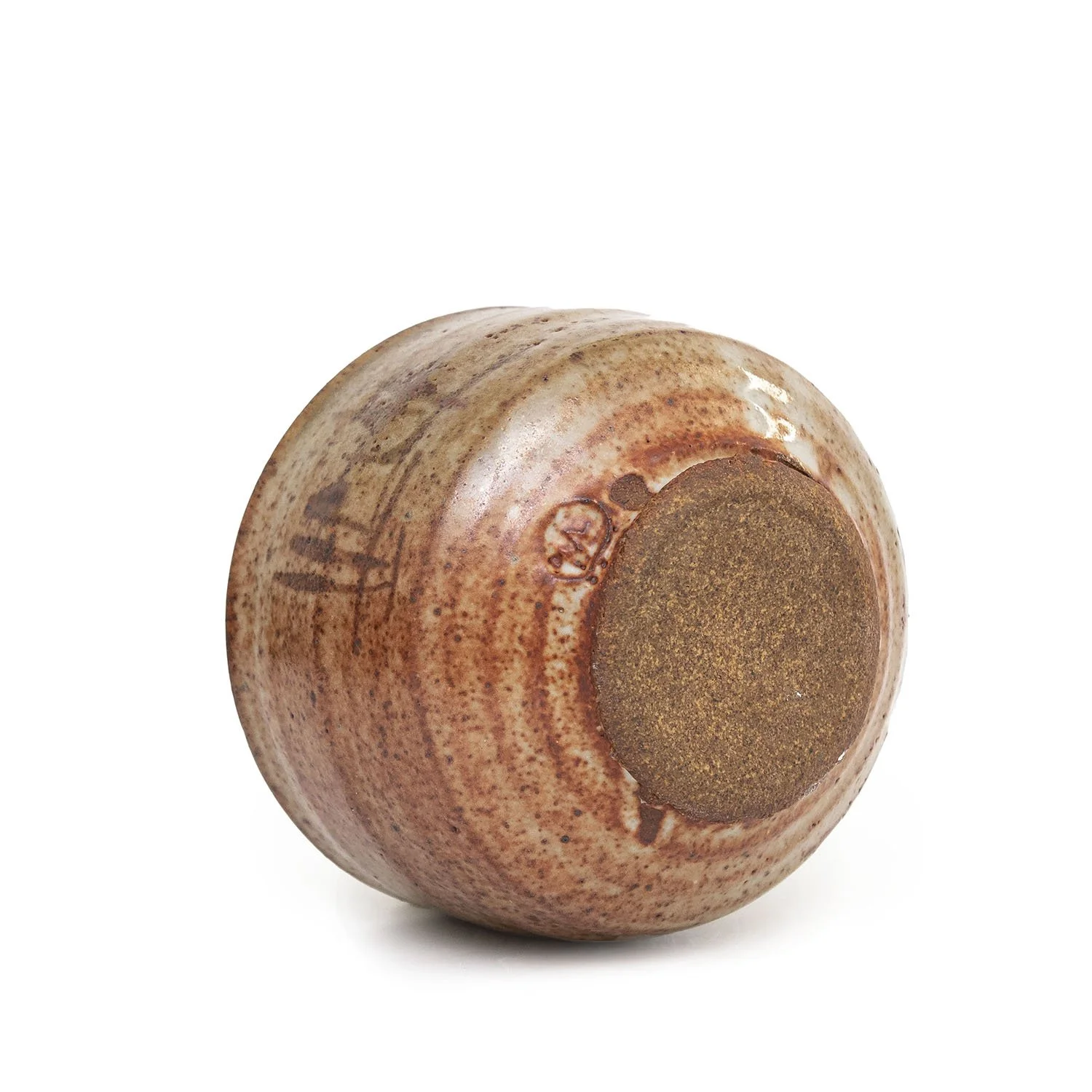 MacKenzie_Shino Bowl w Iron Lines_NP3416_DL_Nevica_04_web.jpg