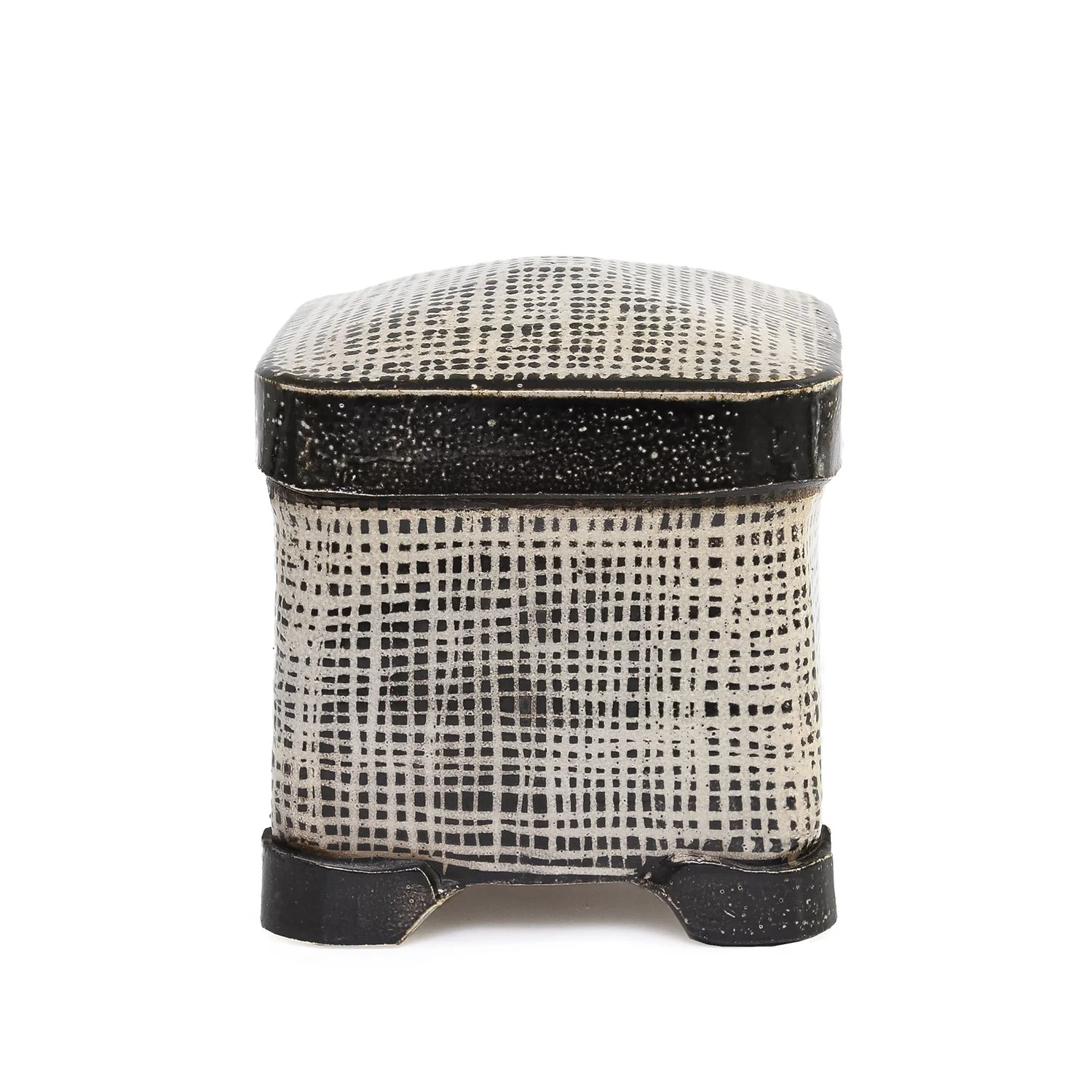 Simon_Small Checked Persian Jar _NP3648_Nevica_03_web.jpg