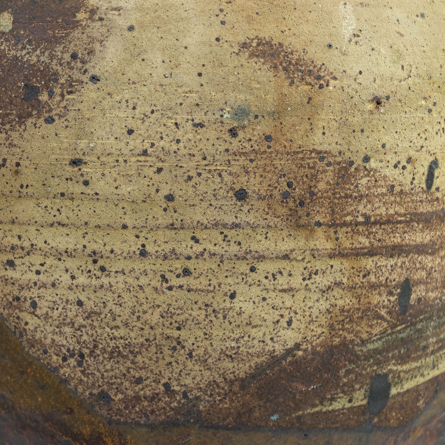 Takaezu_Untitled Stool with Rattle_NP3642_DE_Nevica_08_web.jpg