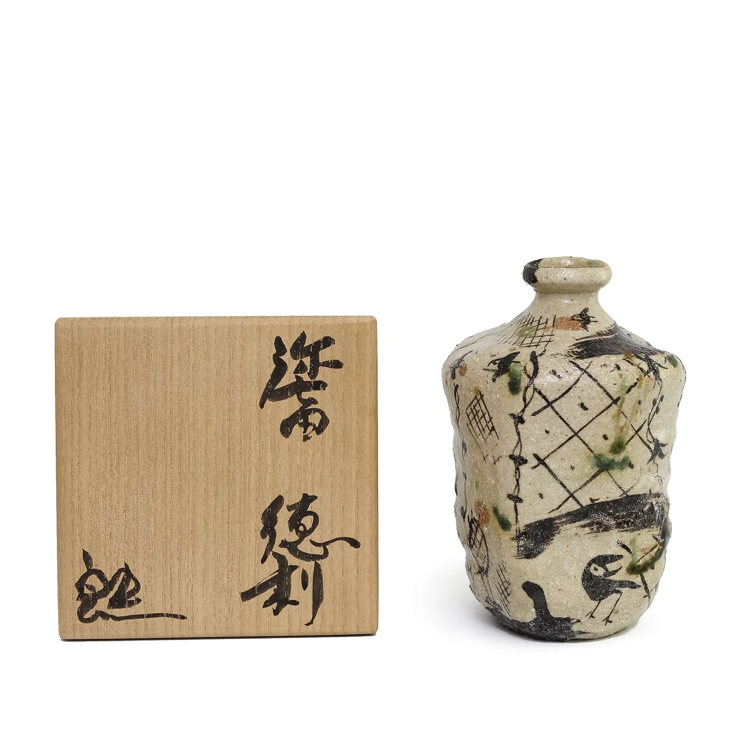 Goro_Sake Bottle w_ Box_NP3707_JL_Nevica_07_web.jpg