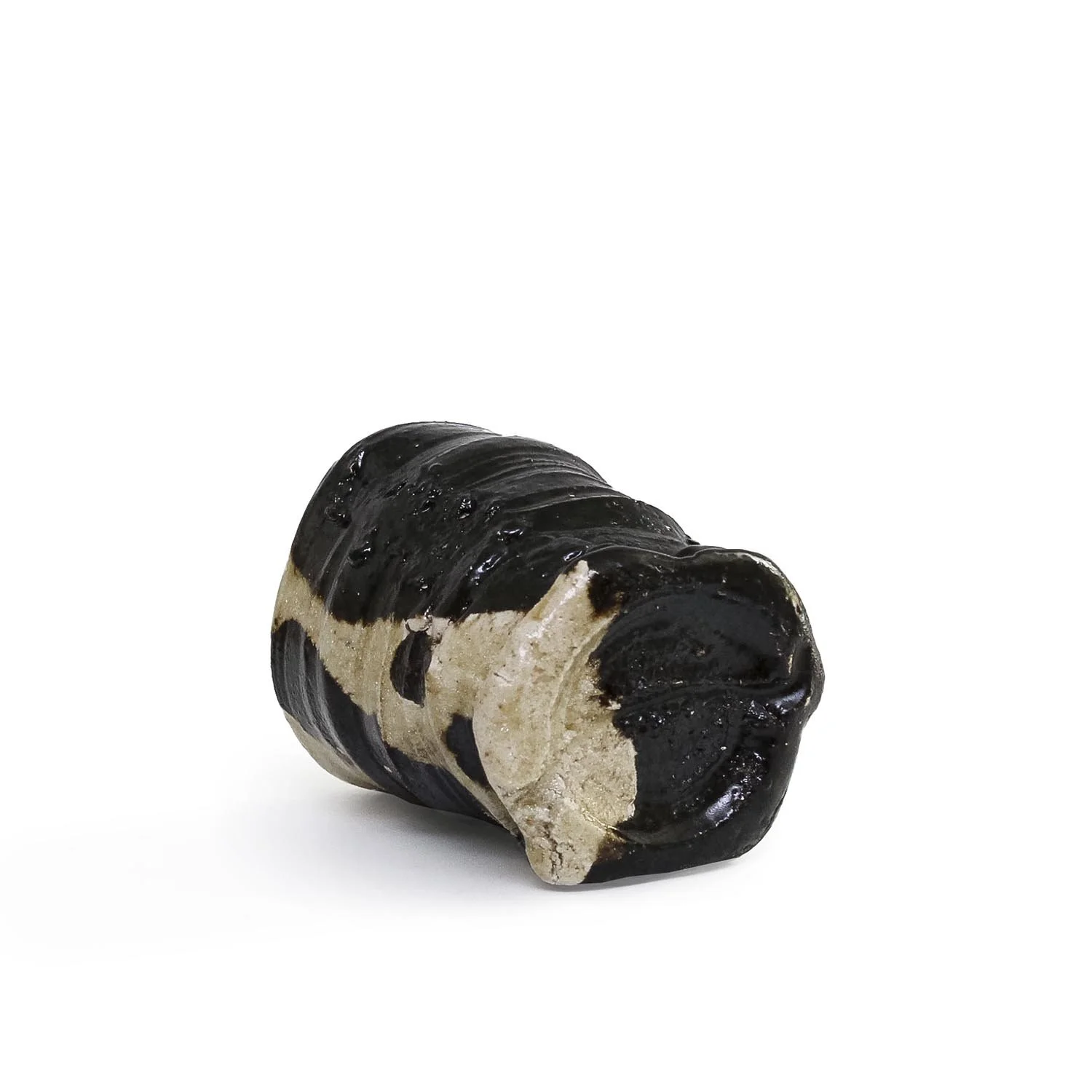 Shigemasa_Black Oribe Yunomi w_ Signed Box_NP3839_Nevica_07_web.jpg