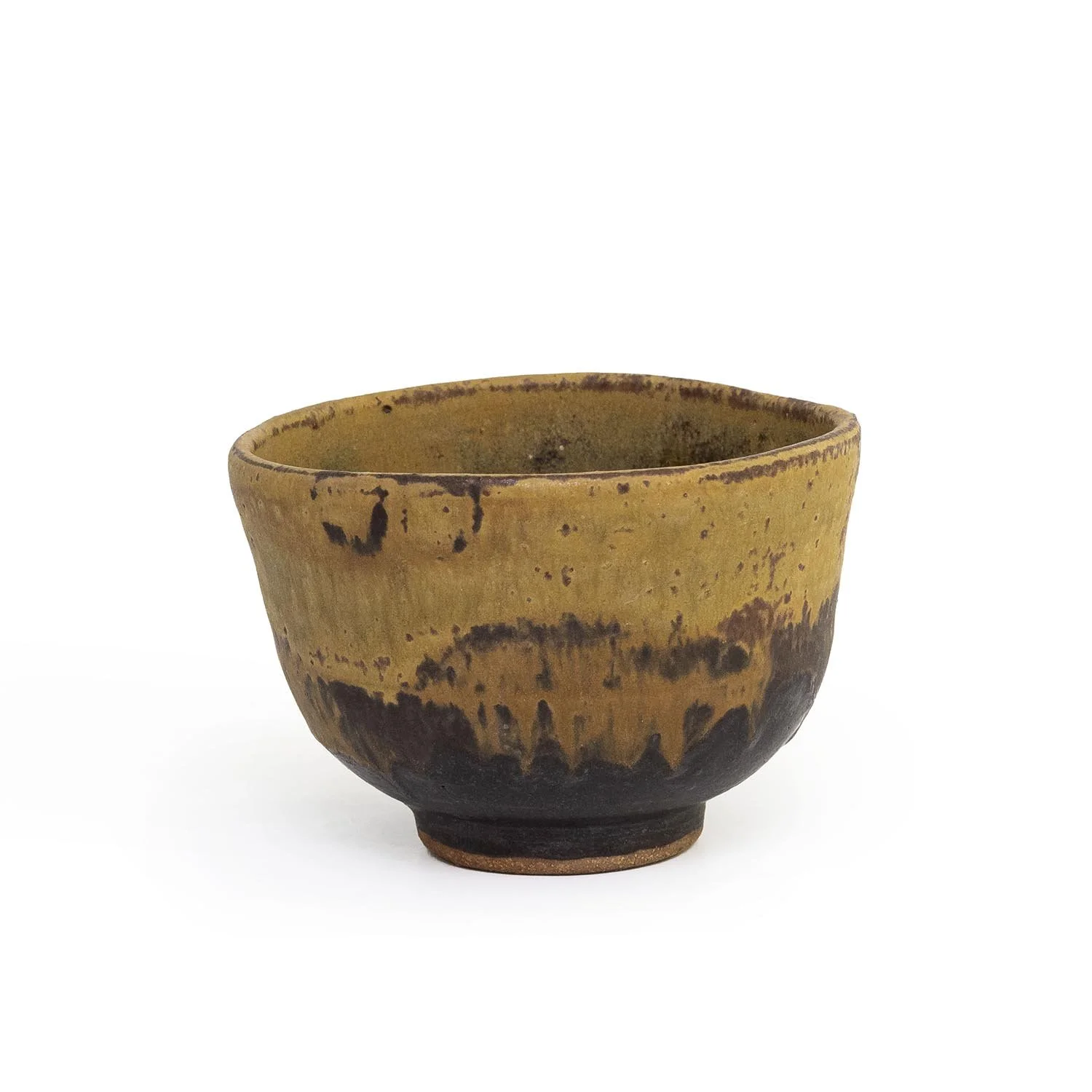 Takaezu_Yellowish Brown Bowl_NP3889_FI_Nevica_02_web.jpg