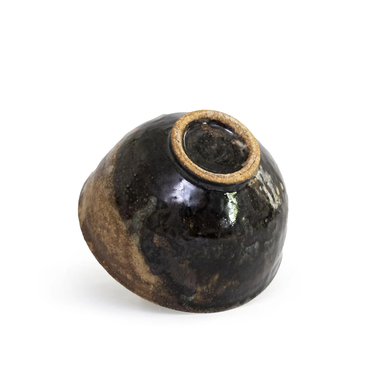 NP3908_Takaezu_Brown Bowl 43_FI_Nevica_04_web.jpg