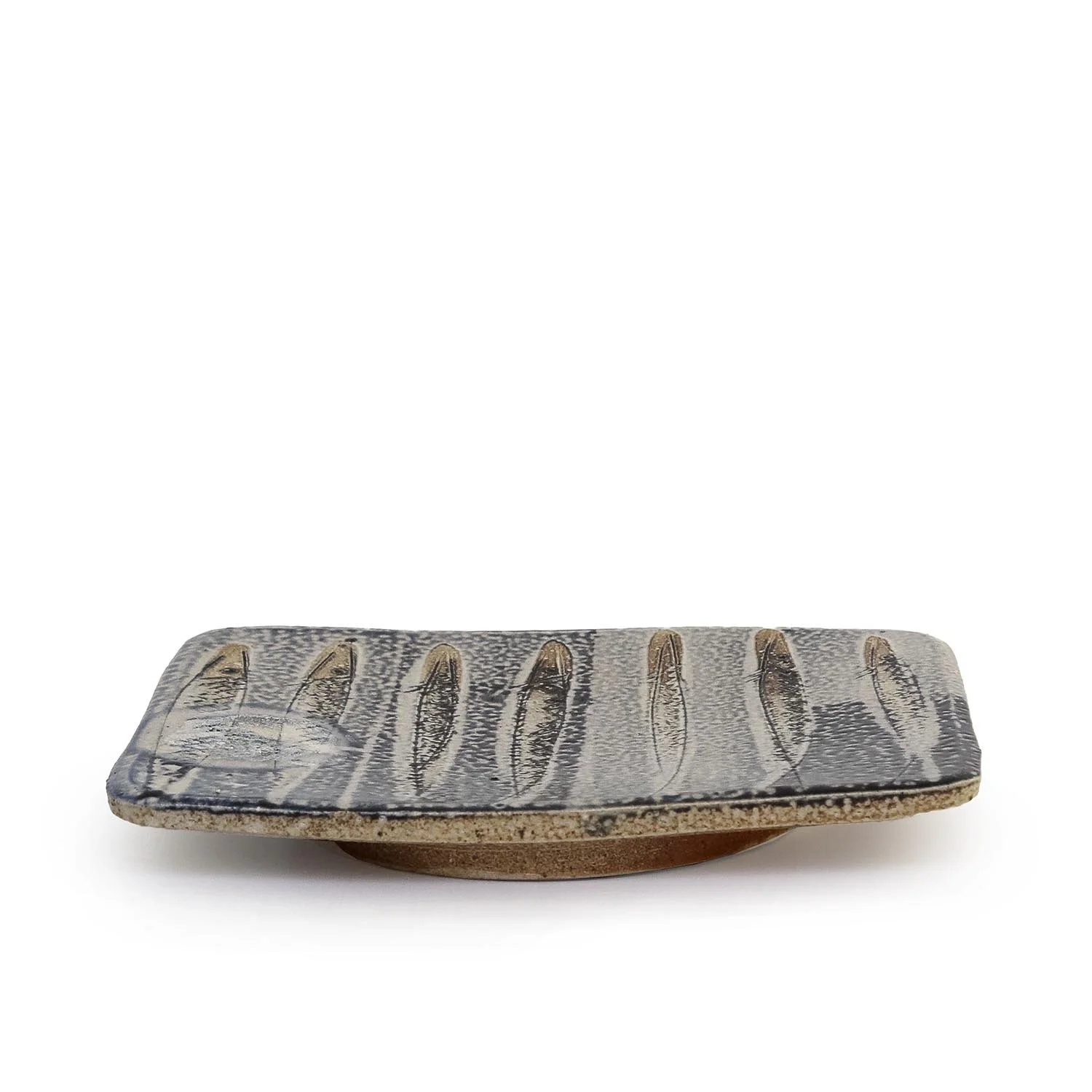 NP3941_Simon_Rectangular Fish Motif Plate_JL_Nevica_01_web.jpg