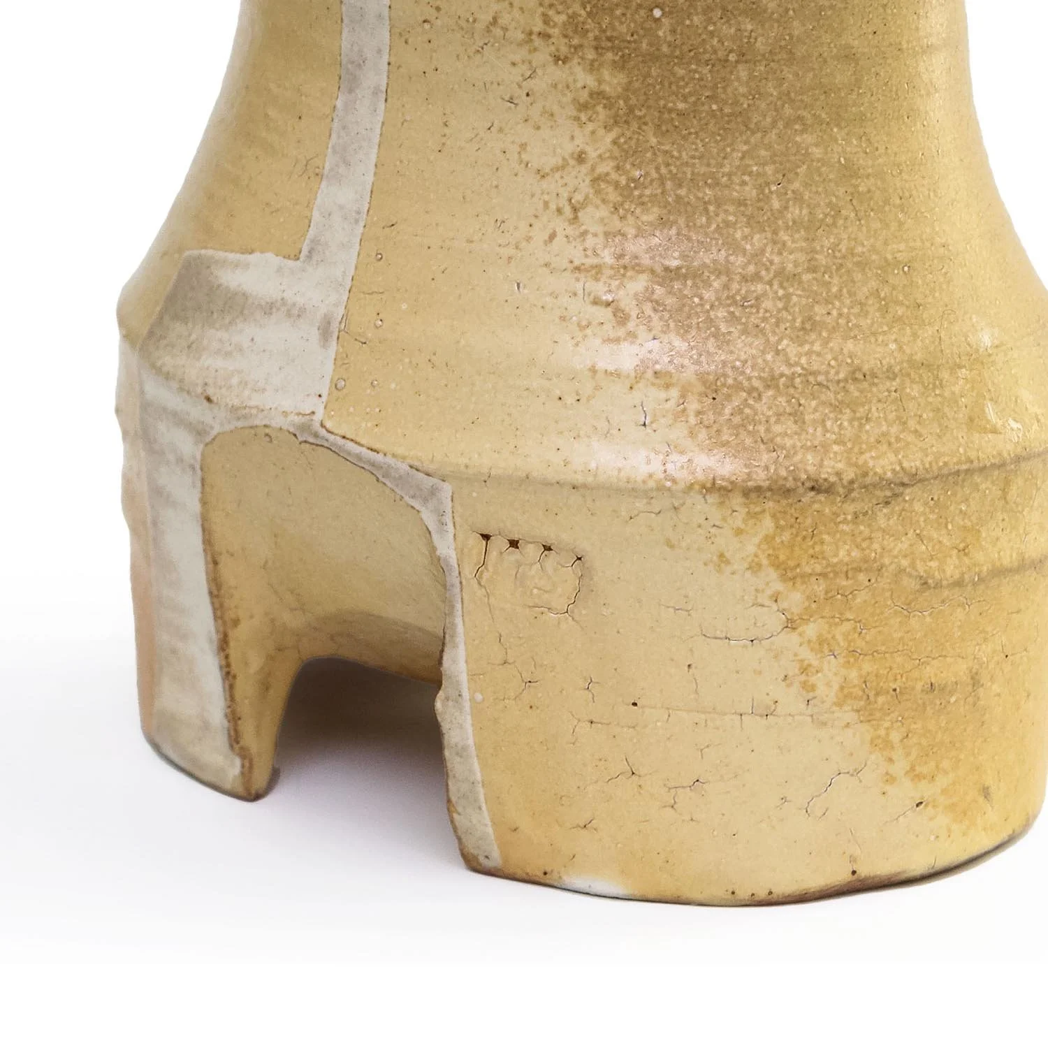 NP3935_Simon_Oval Footed Vase_JL_Nevica_06_web.jpg
