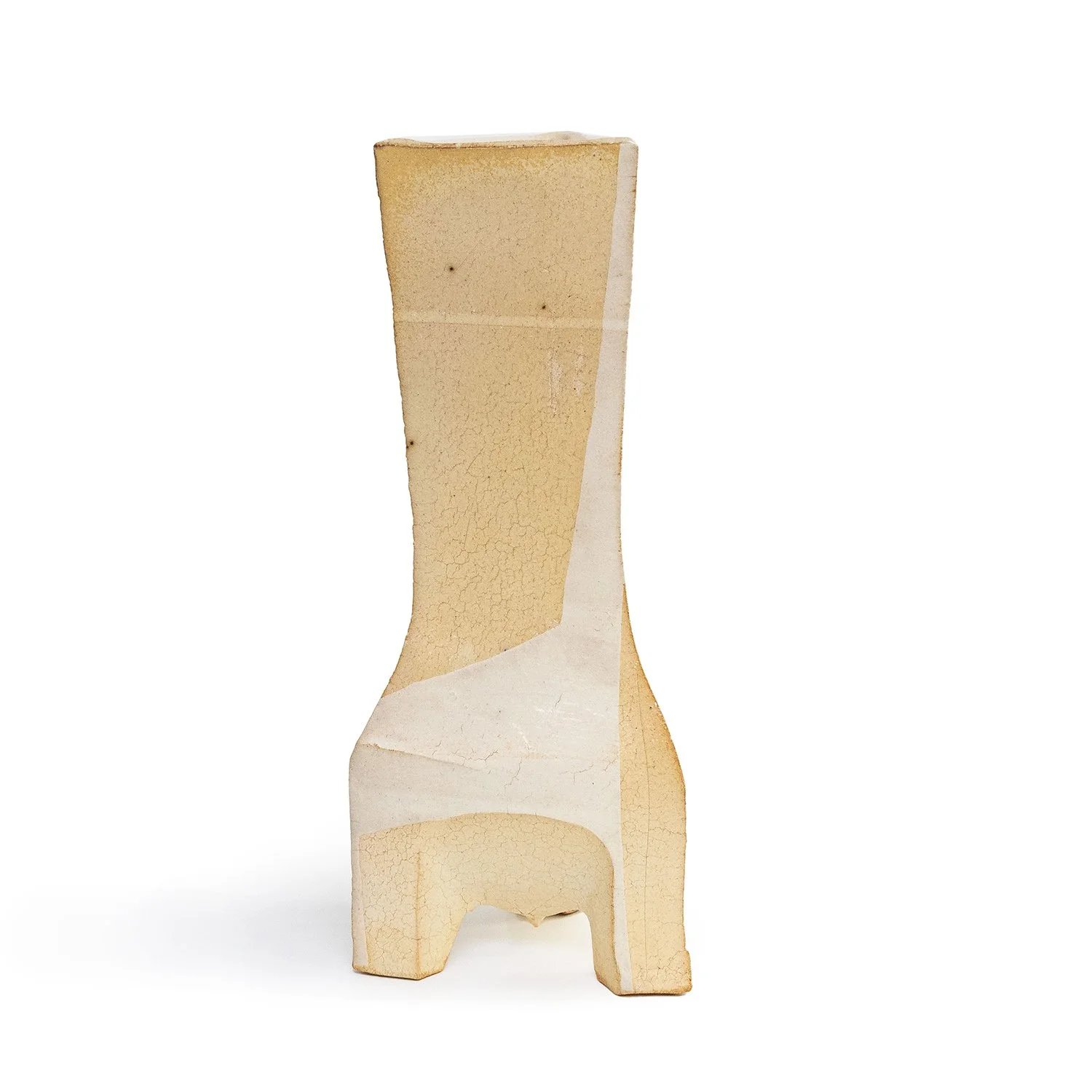 NP3933_Simon_Triangular Vase_JL_Nevica_05_web.jpg
