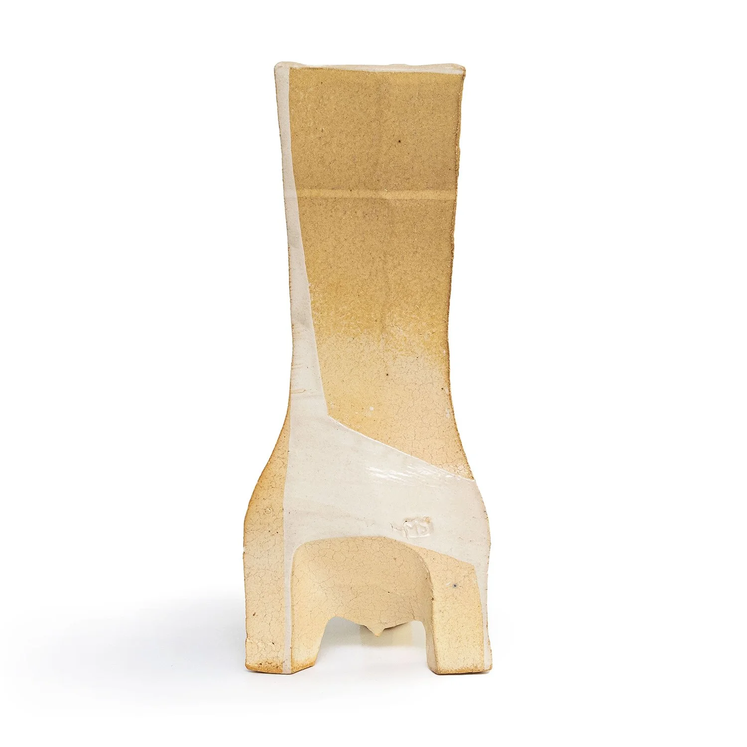 NP3933_Simon_Triangular Vase_JL_Nevica_02_web.jpg