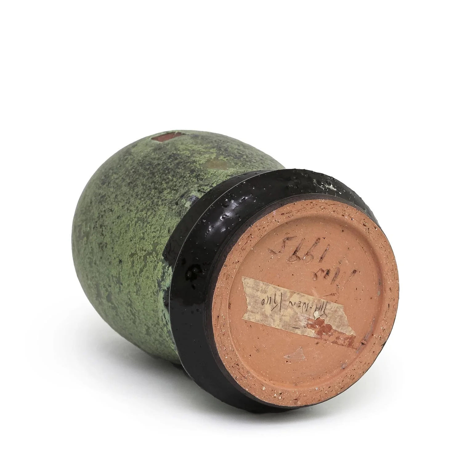 NP3999_Kuō_Green and Black Vessel_Nevica_03_web.jpg