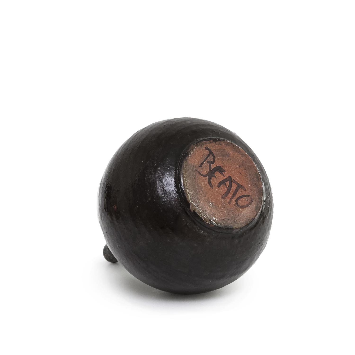 NP4054_Wood_Teardrop Vessel_MM_04_web.jpg