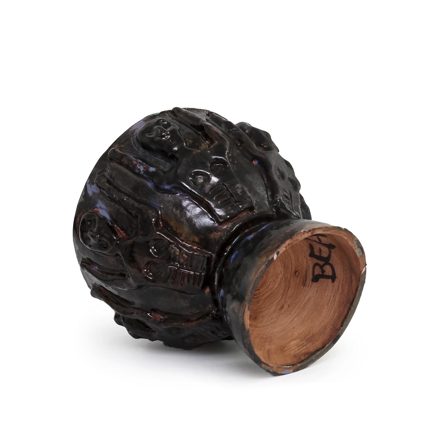 NP4056_Wood_Figurative Vessel_MM_06_web.jpg
