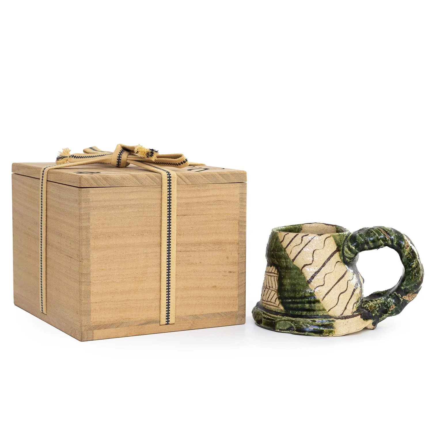 Suzuki Goro - Oribe Mug with Signed Box  (INV# NP5008)