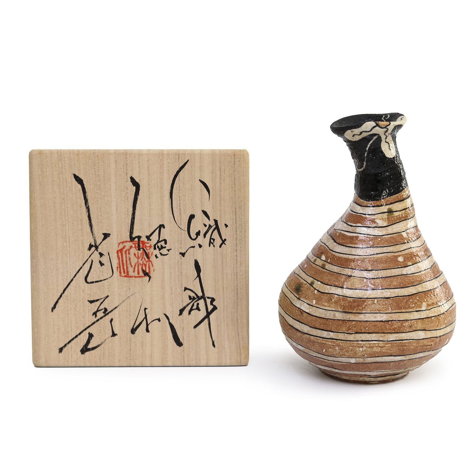 NP5089__Ikeda_Sake Pourer with Signed Box_Nevica_02_web.jpg