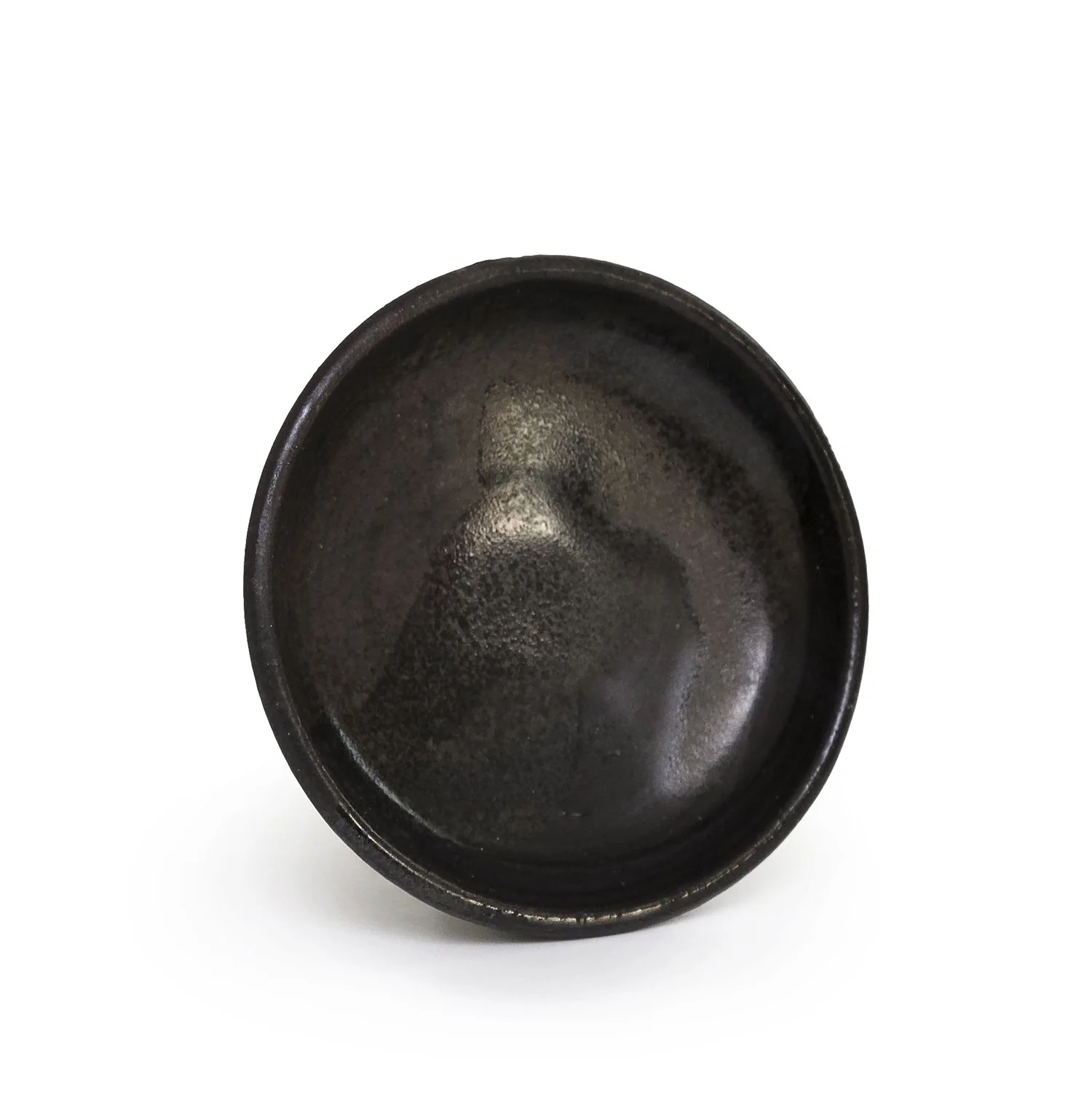 NP5099_Takaezu_Small Black Saucer_BF_Nevica_03_web.jpg