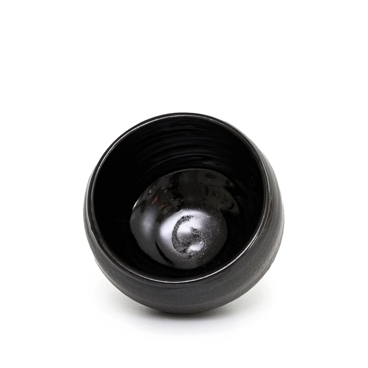 NP5143_Coleman_Black Teabowl_Nevica_02_web.jpg