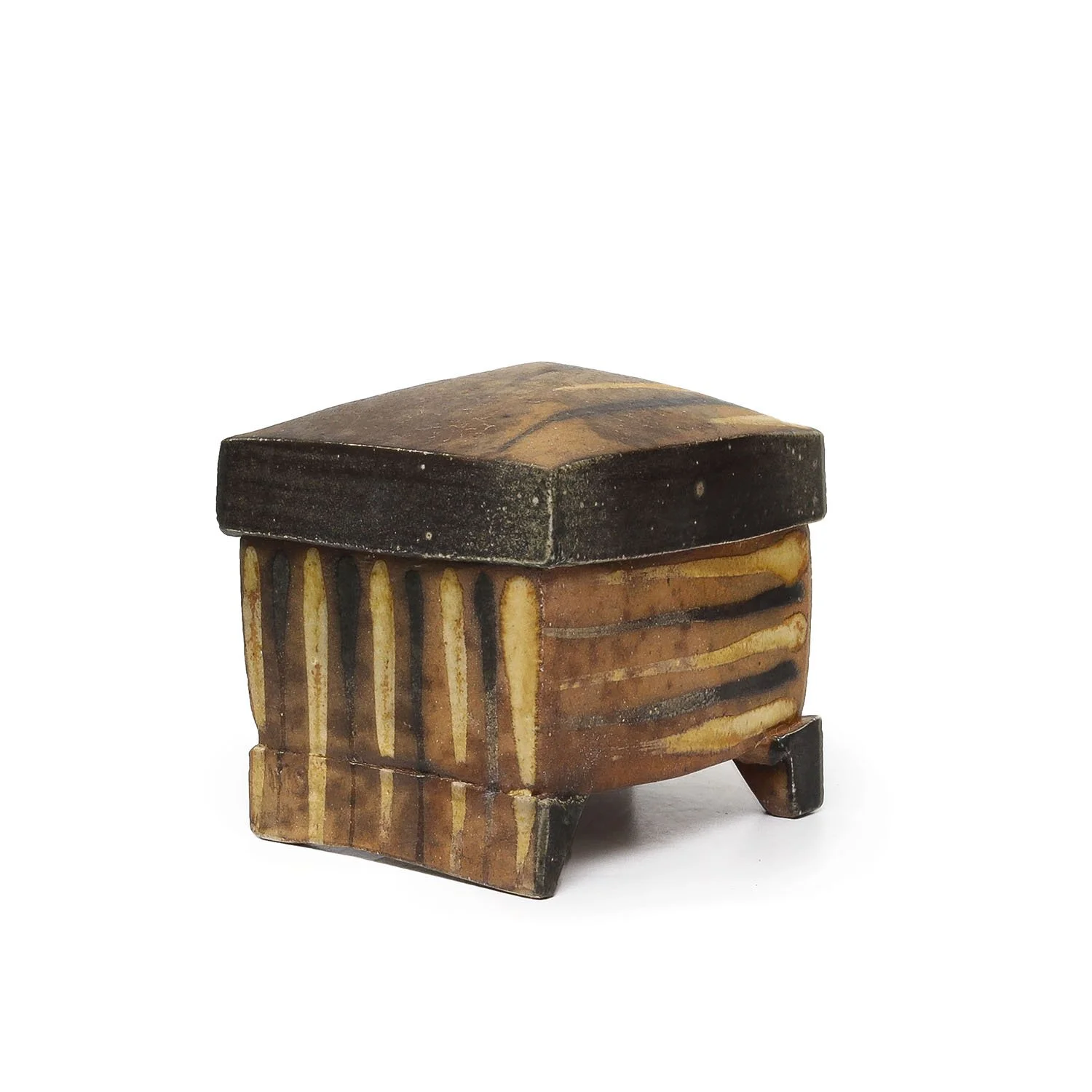 NP5592_Simon_FStriped Persian Box_JL_Nevica_2025_05_web.jpg