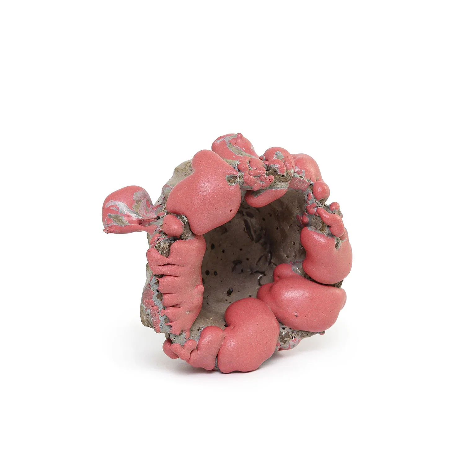 NP5660_Mullis_Clay cup with Pink Gloopy Glaze_JL_Nevica_2025_04_web.jpg