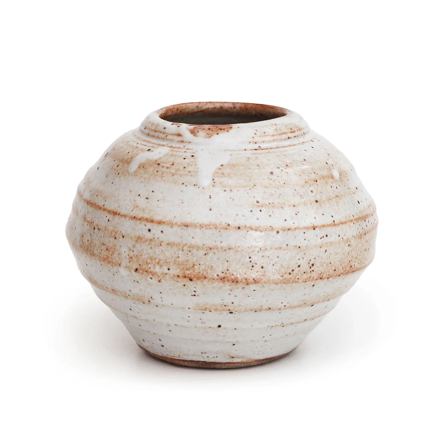 NP6040_MacKenzie_Shino Vase_JL_Nevica_2026_01_web.jpg