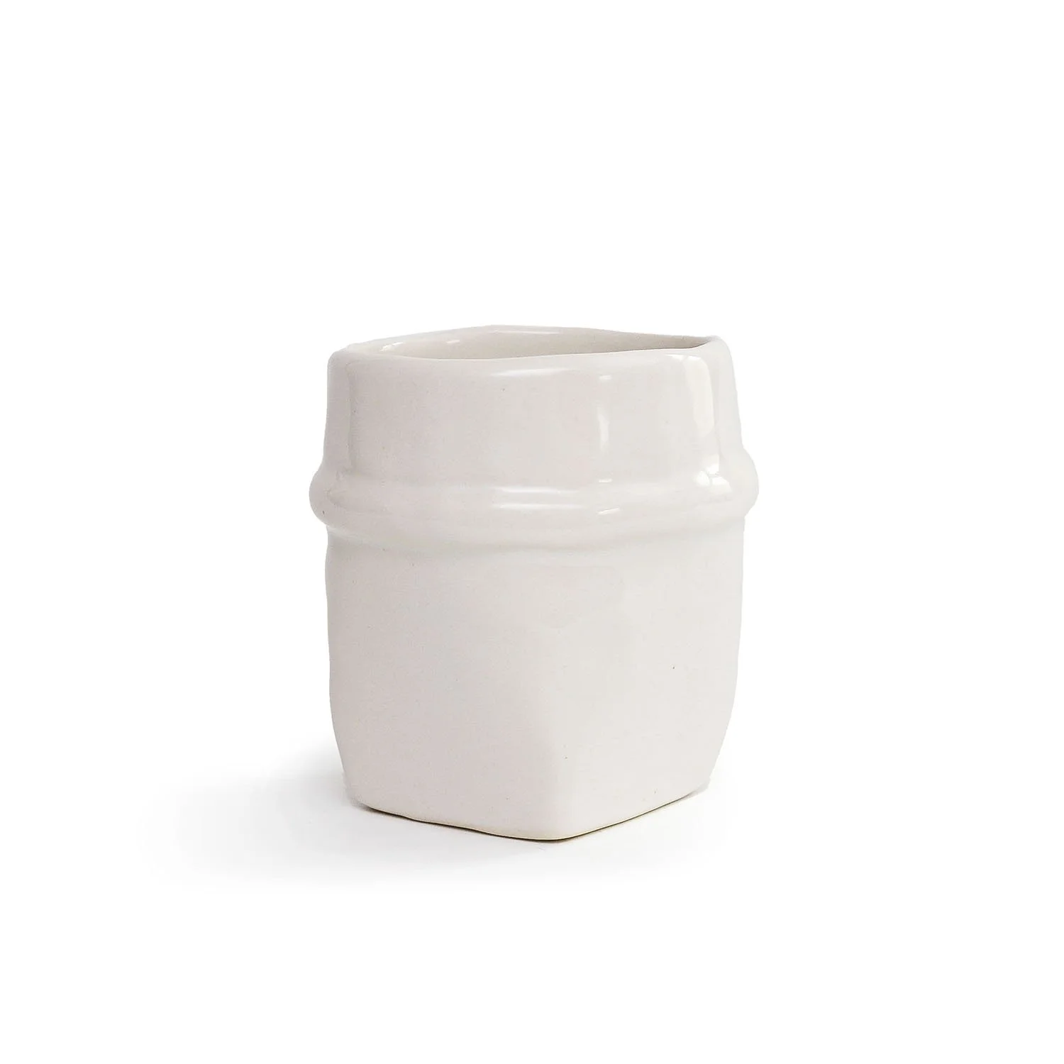 NP5848_Blunk_1st Edition, White Vessel_JL_ Nevica_2026_03_web.jpg