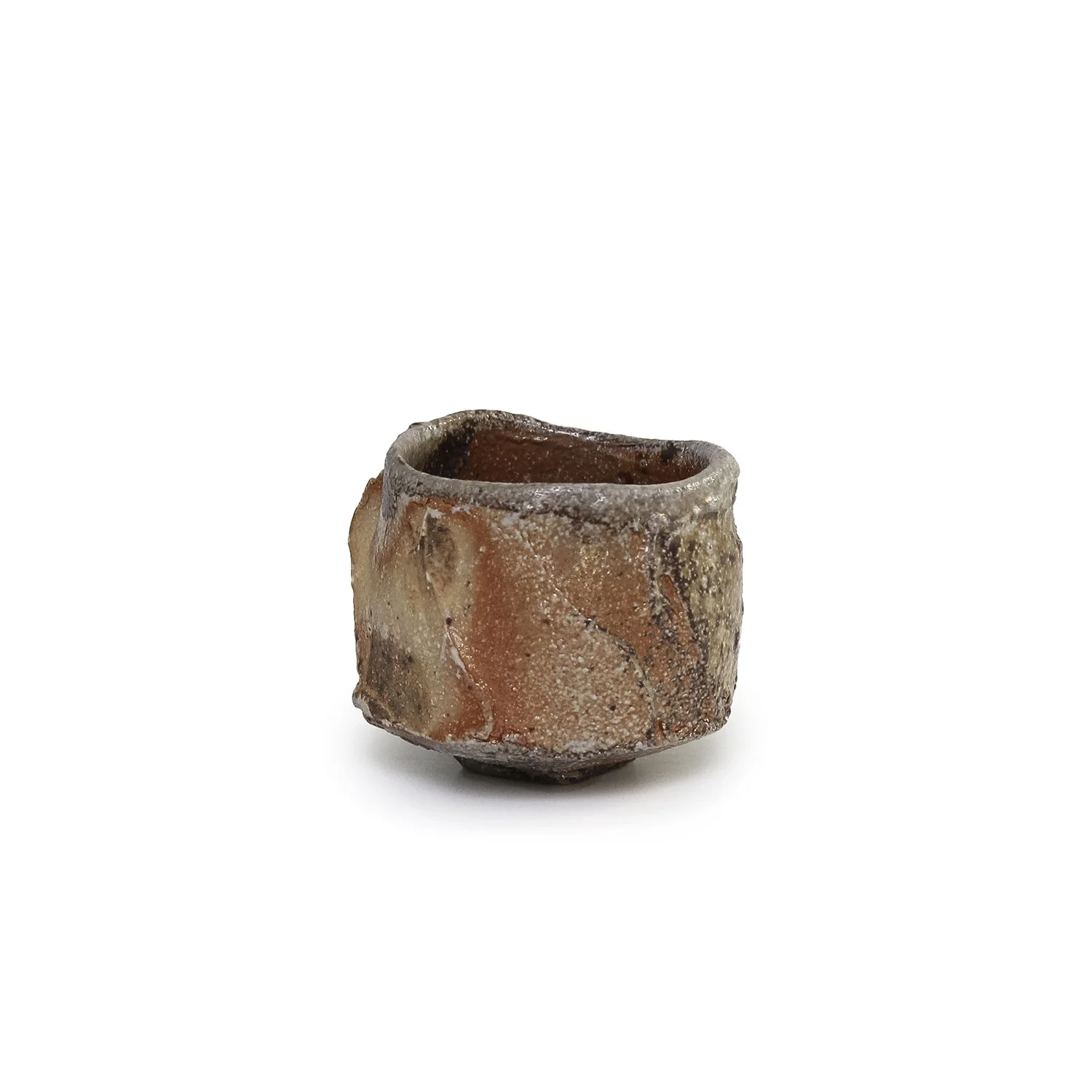 NP5221_Sataki_Guinomi 5_CS_Nevica_02_web.jpg