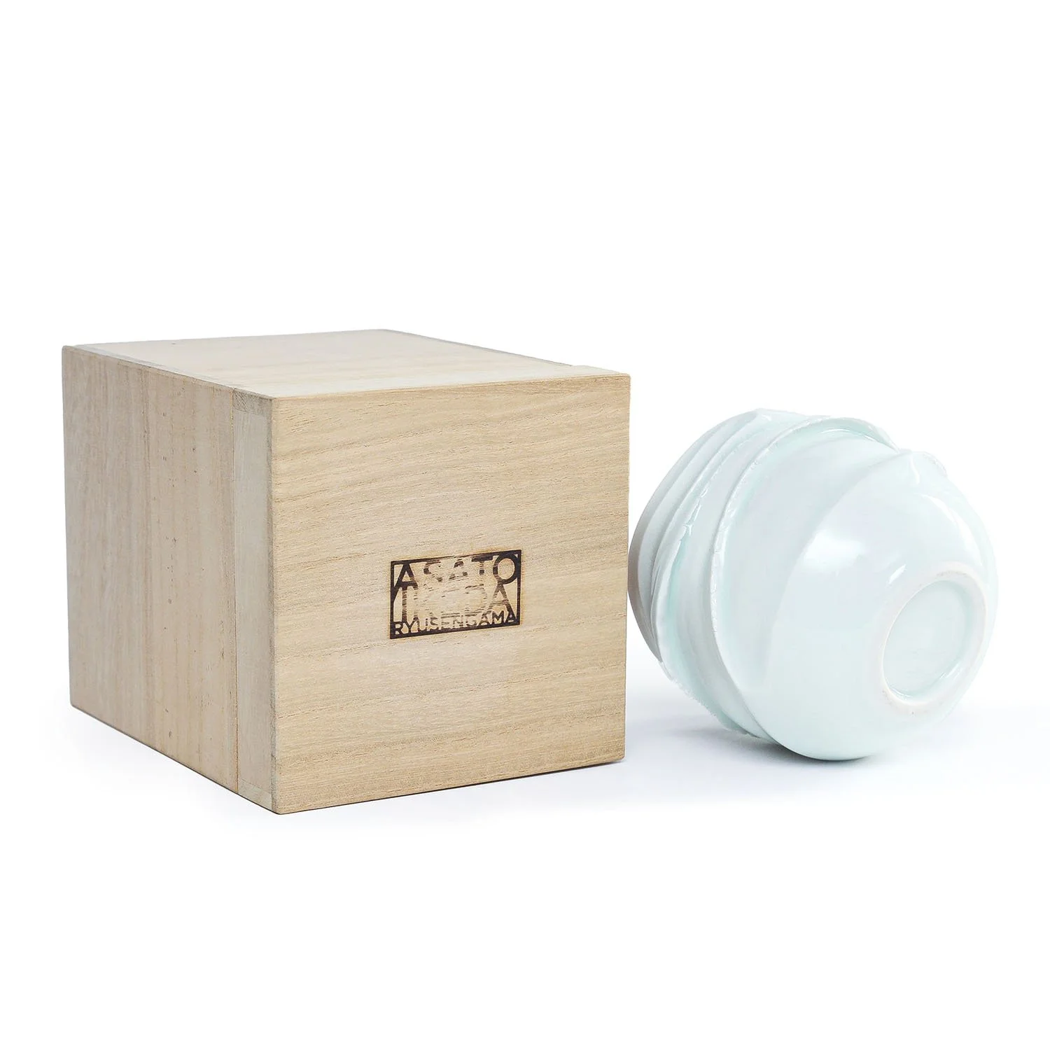 NP5870_Ikeda_Teabowl with Box_Nevica_2026_04_web.jpg