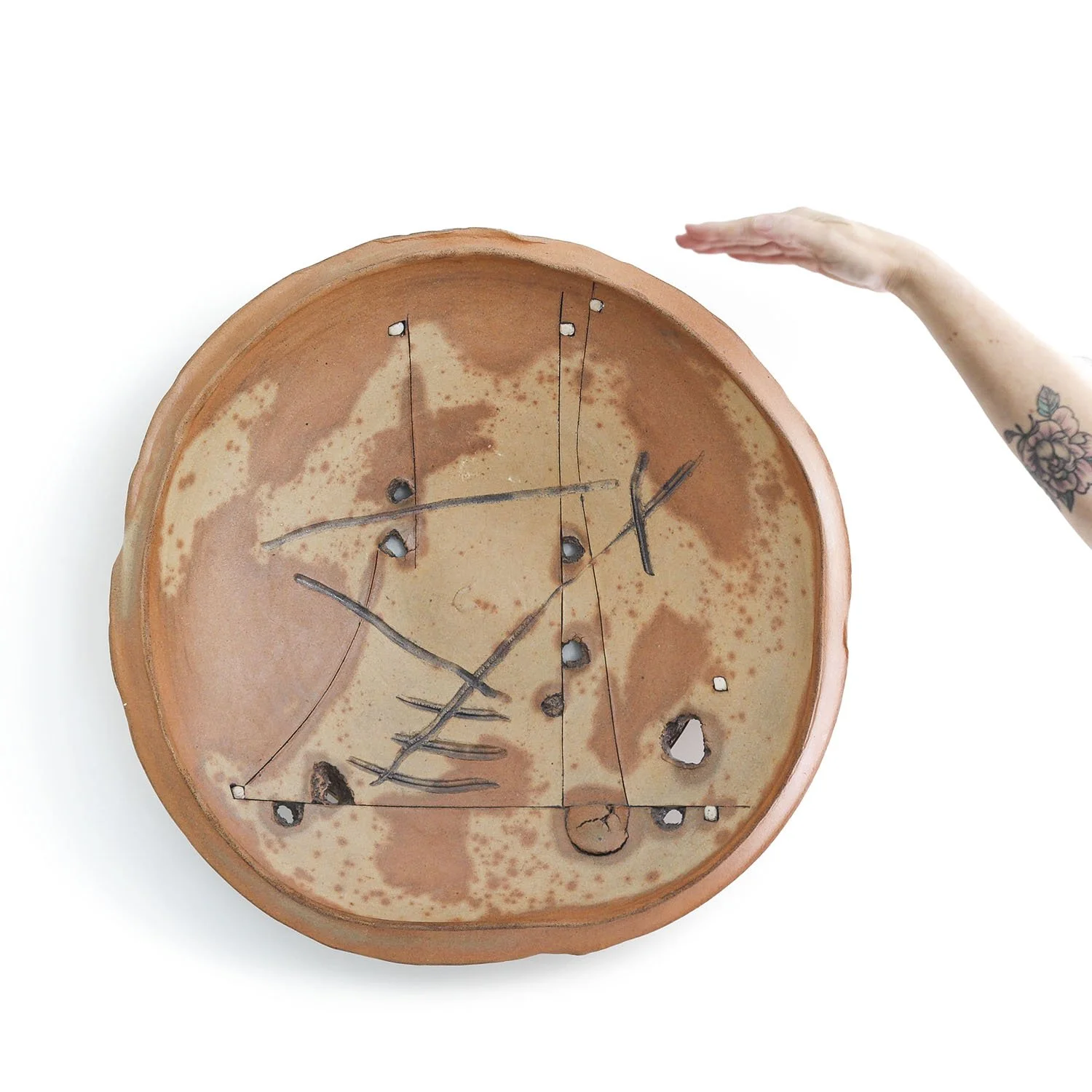 NP5708_Voulkos_Untitled Platter_ Nevica_2025_10_web.jpg