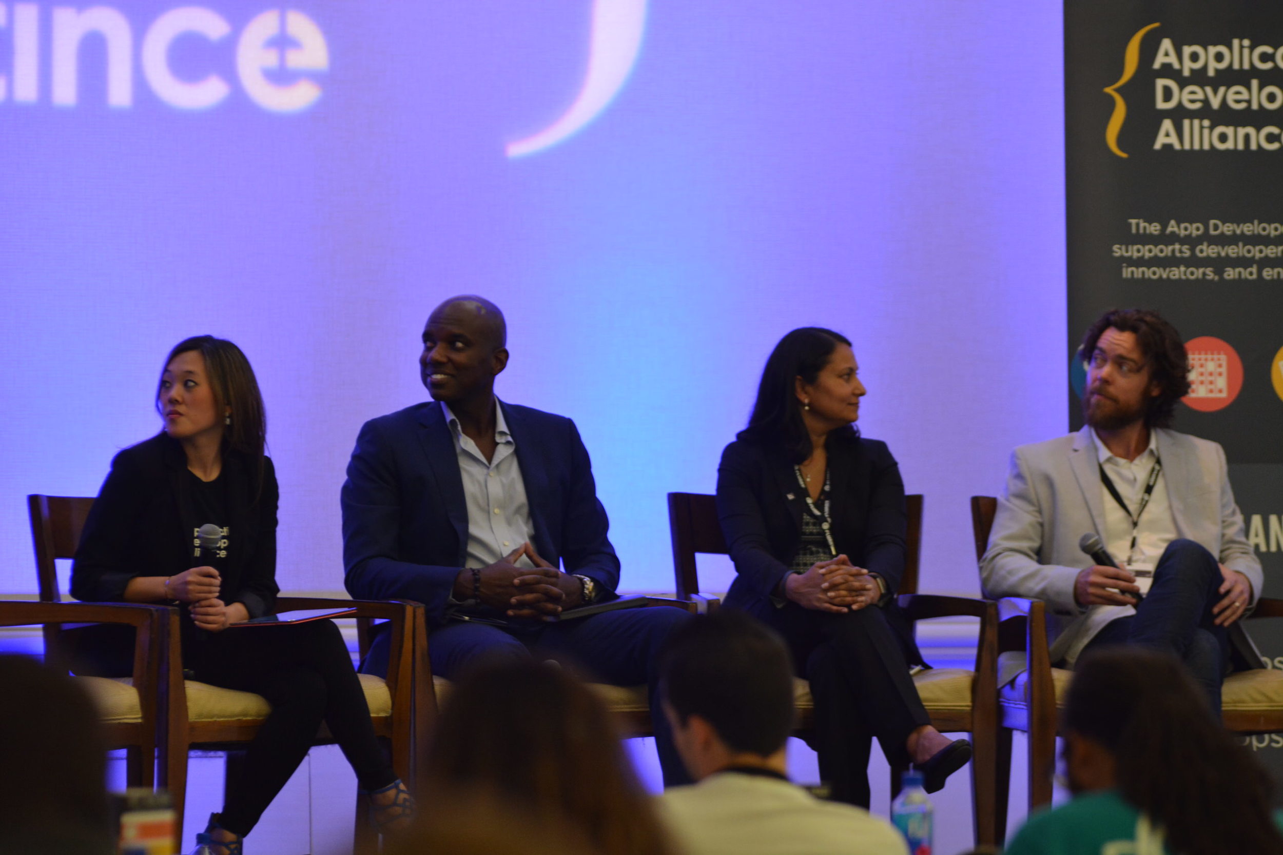 Laura Bolos, Apps Alliance (Moderator);&nbsp;Ayinde Alakoye,&nbsp;Hitch Radio;&nbsp;Neha Sampat, Built.io;&nbsp;Josh Hartwell,&nbsp;Mobile Deluxe