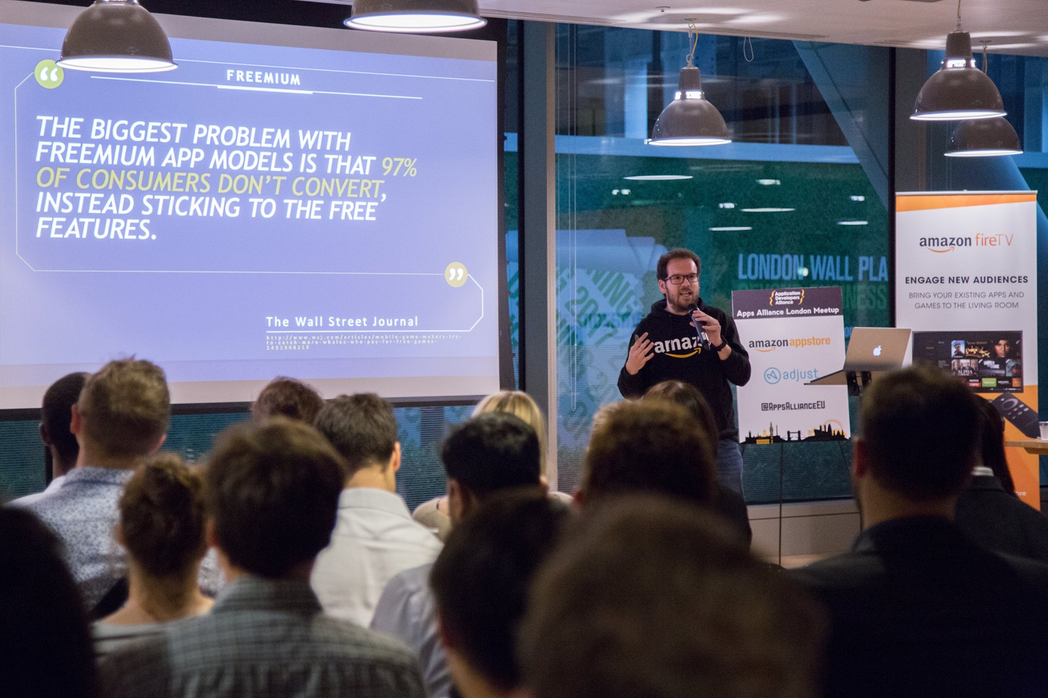 Mario Viviani , Technology Evangelist, Amazon