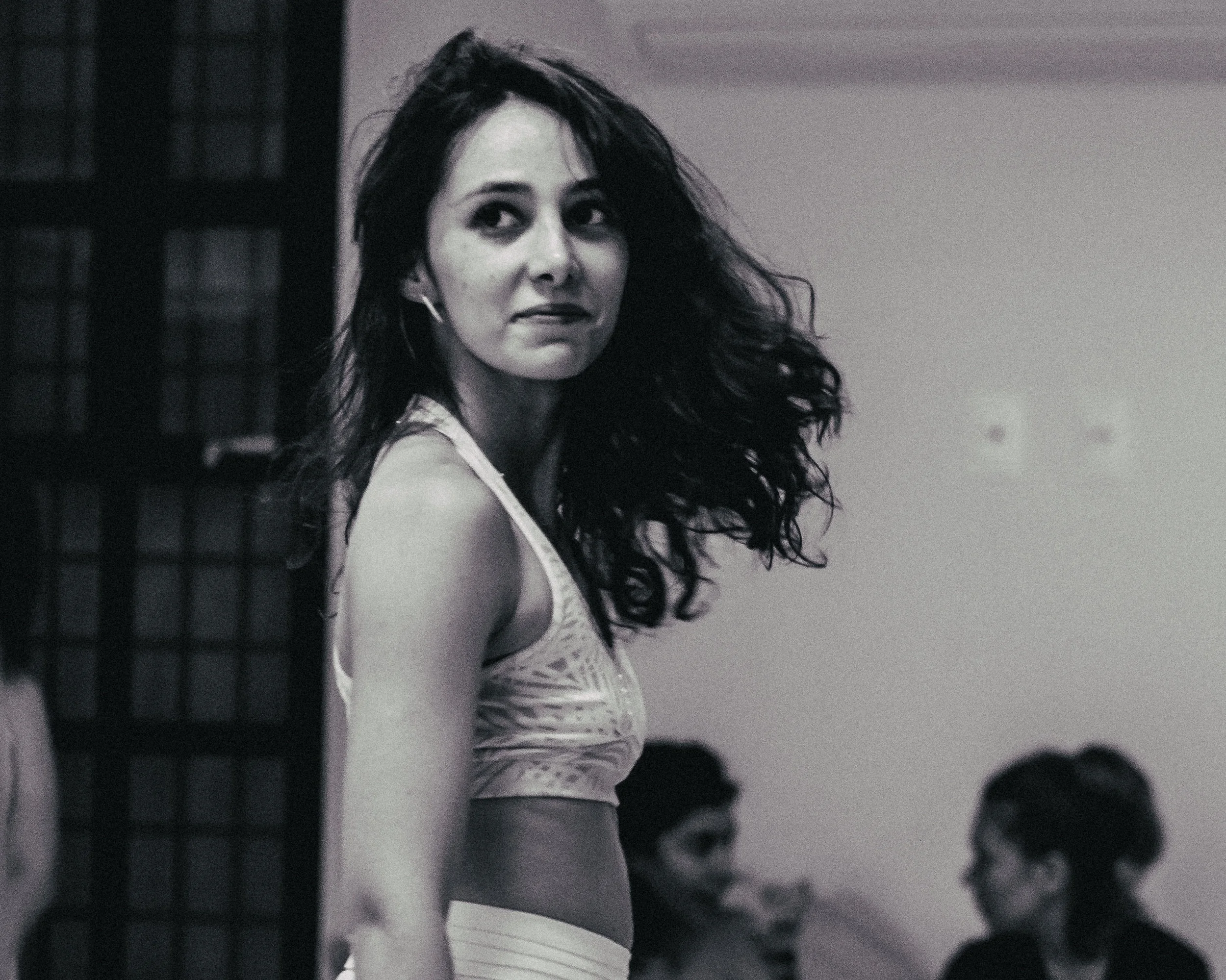 Thamara Fagury - ass. de comunicação