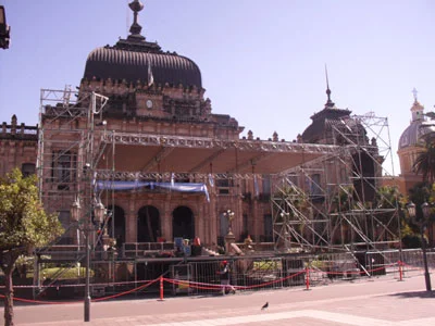 La fiesta de los millones