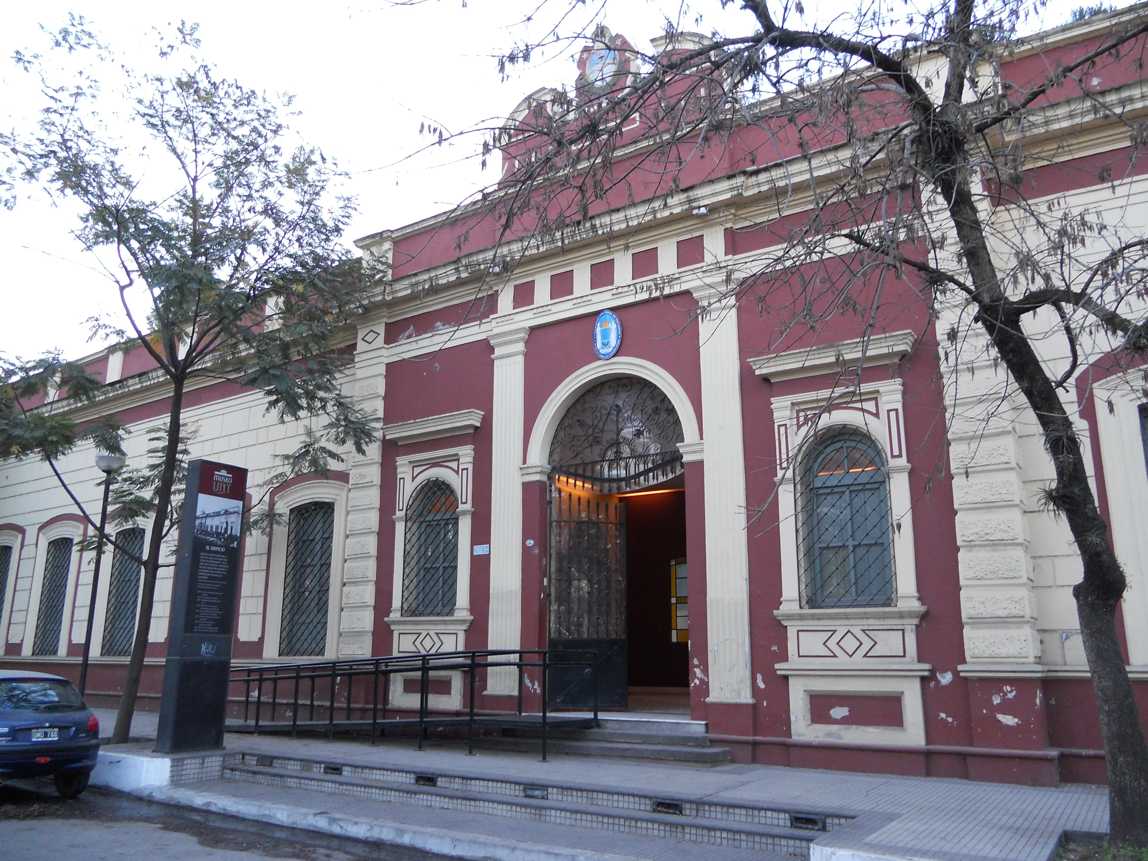 Derechos que atropellan derechos