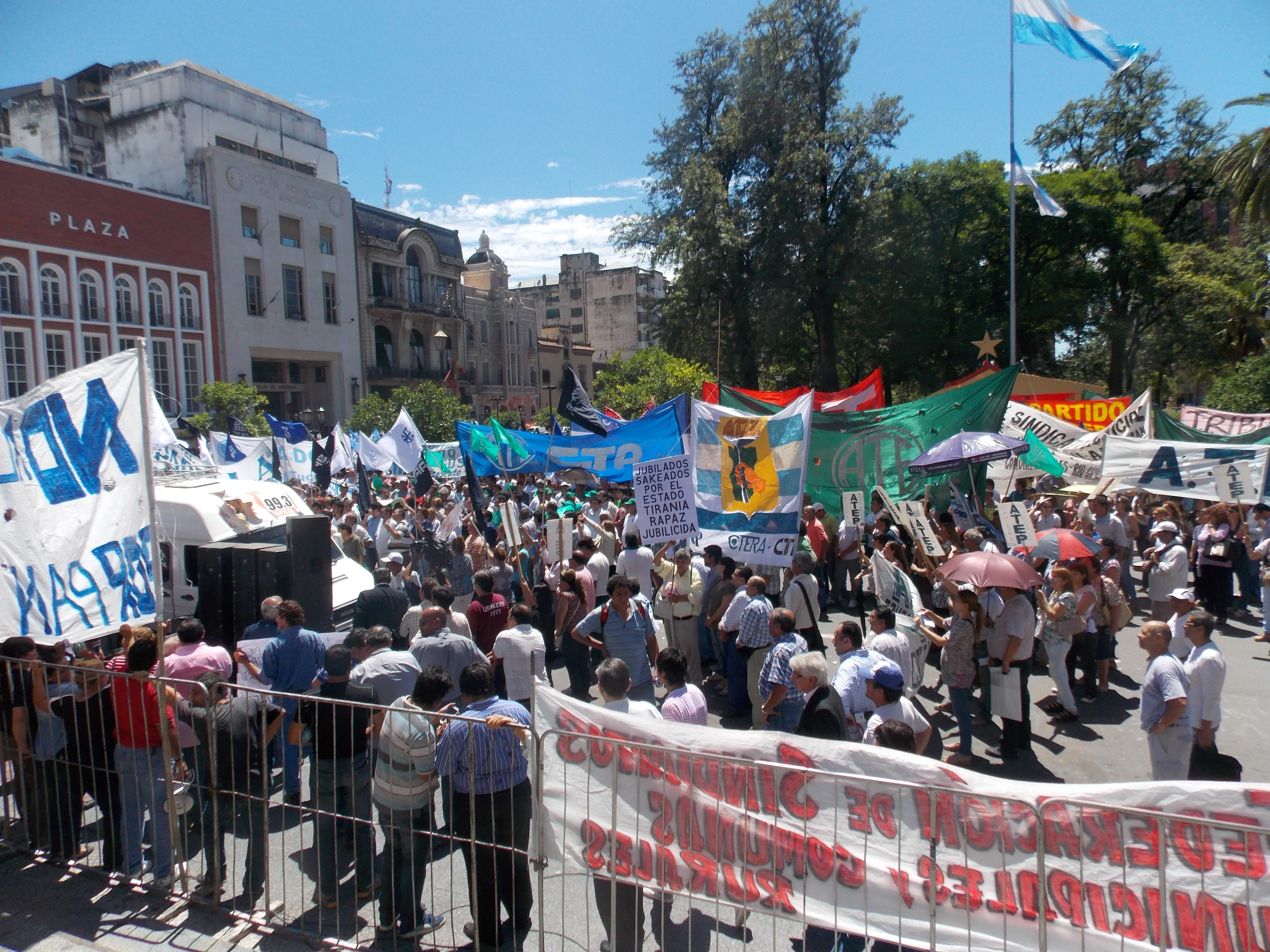 Unidos en defensa de sus derechos