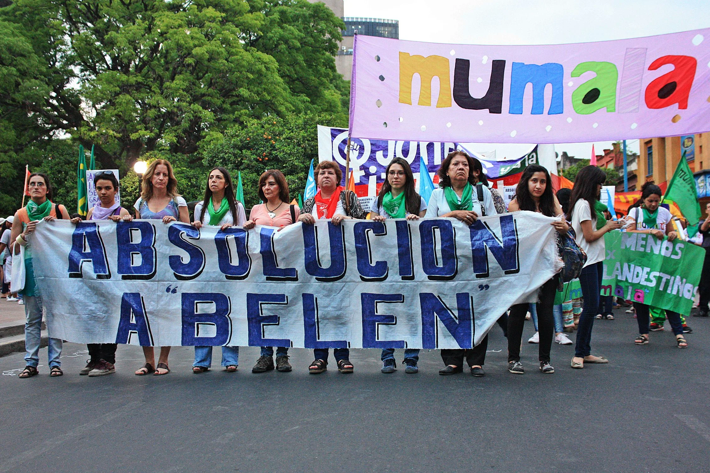 Ni una menos por abortos clandestinos