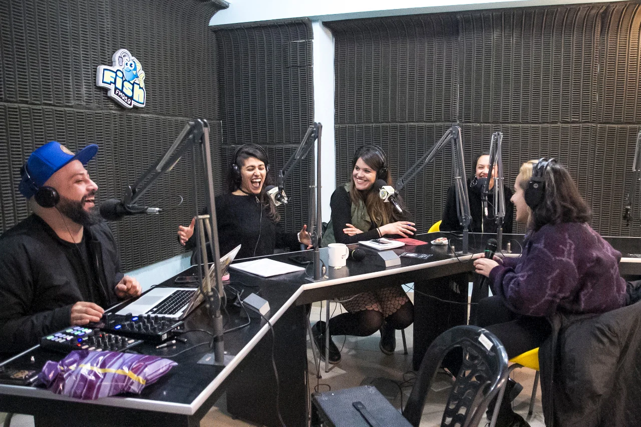 Hacen radio feminista y pueden ganar un premio nacional: ¡qué guarangas!